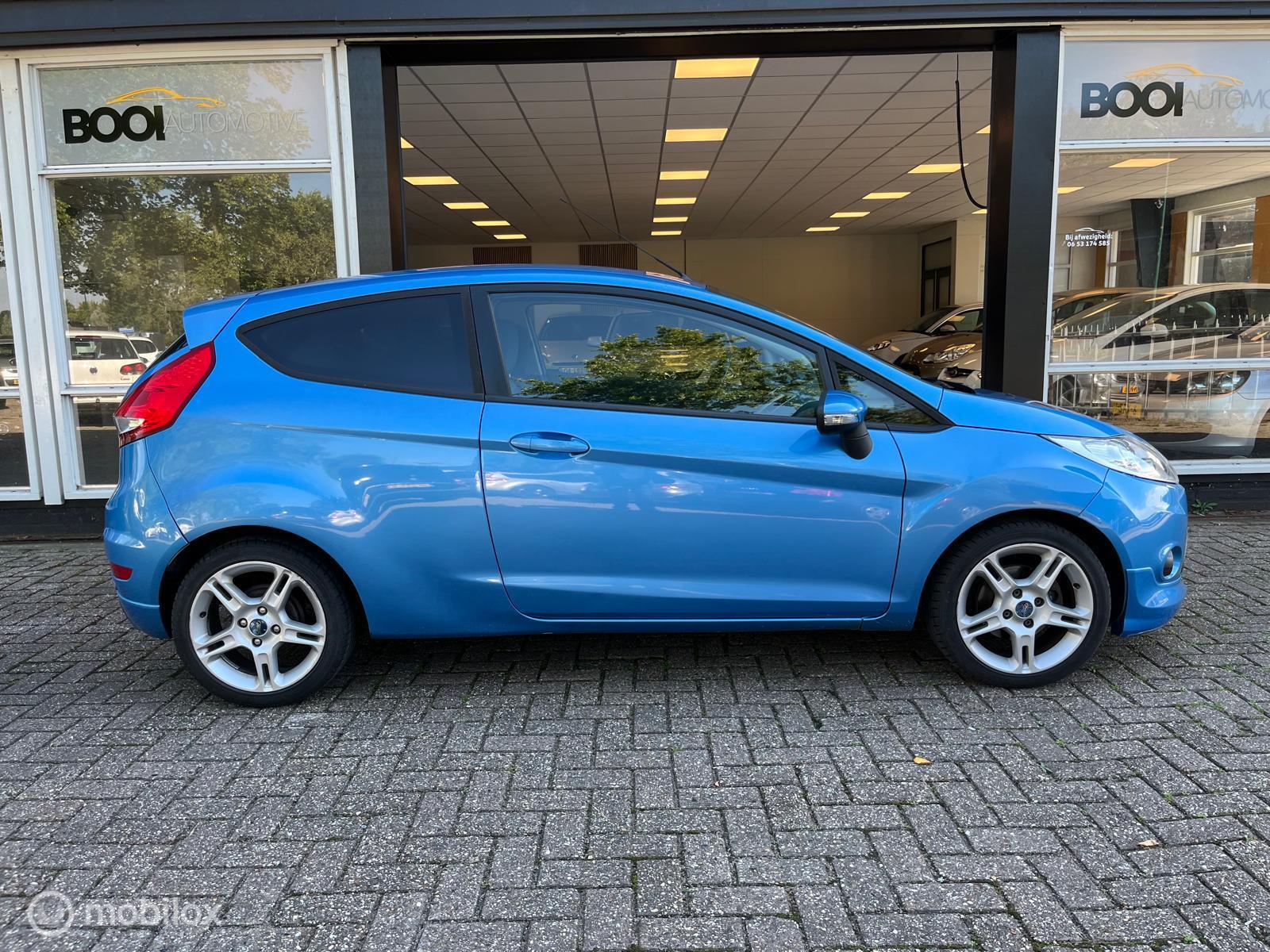 Ford Fiesta 1.6 Sport 2010 - voorkant