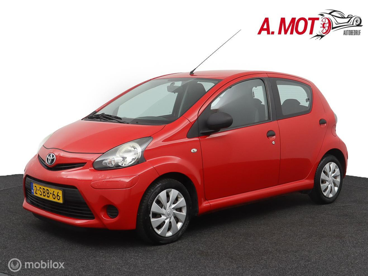 Toyota Toyota Aygo 1.0 VVT-i Now 2013 - voorkant