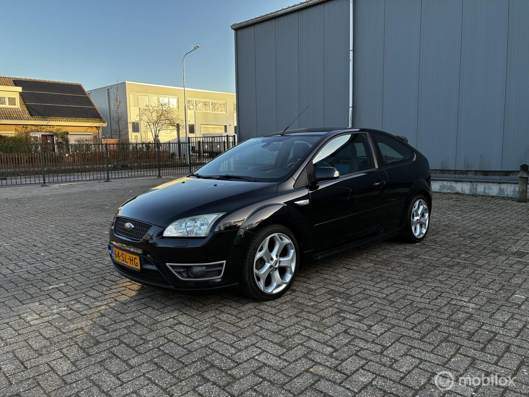 Foto van FORD FOCUS