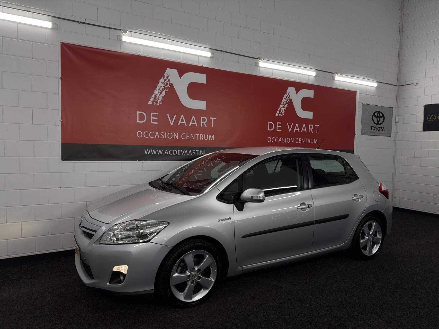 Toyota Toyota Auris 1.8 Full Hybrid Executive - VERKOCHT! 2011 - voorkant