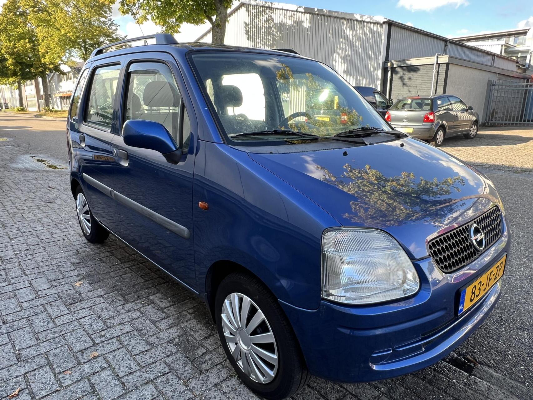 Foto van Opel Agila