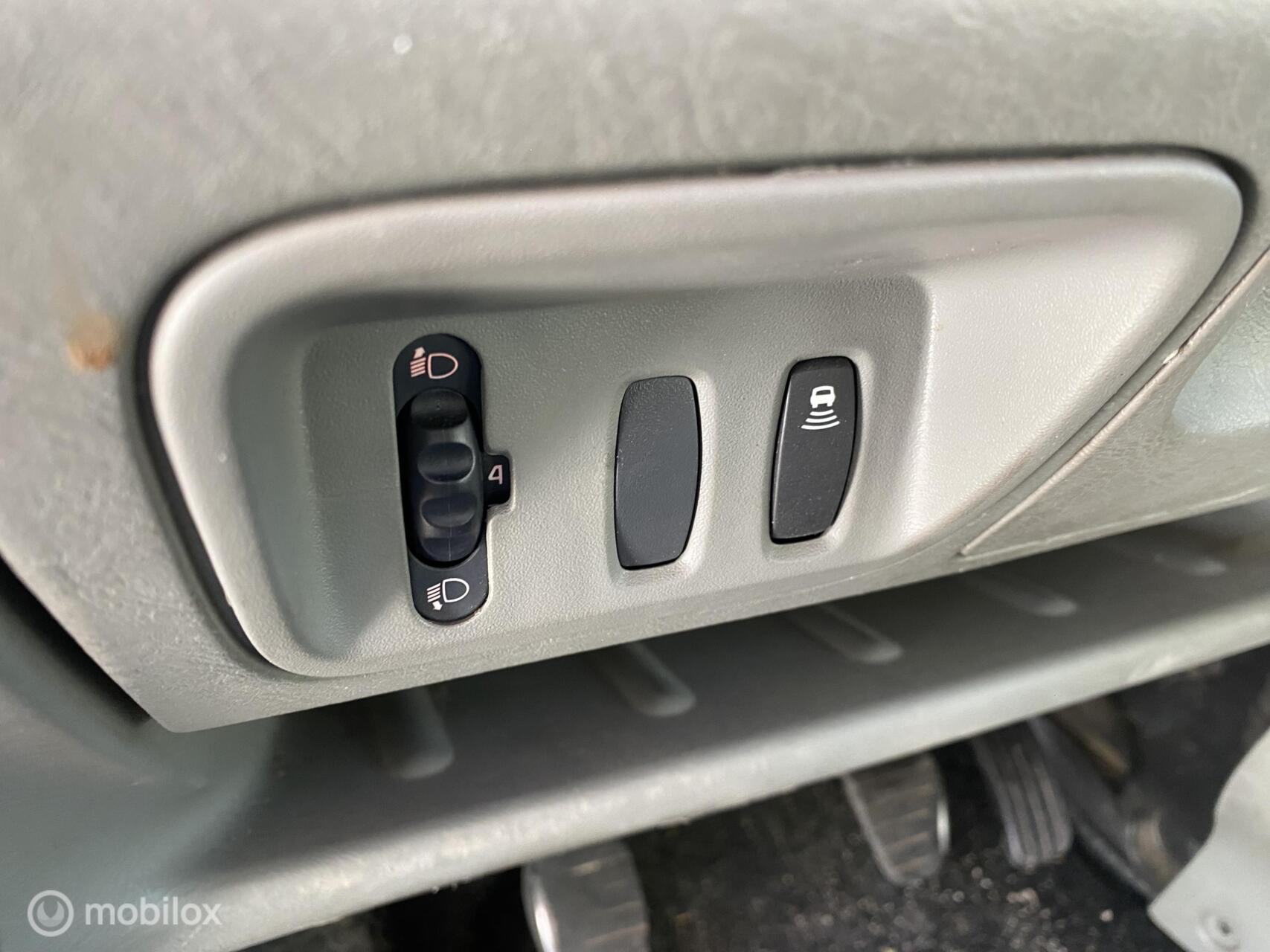 Foto van Renault Trafic T27 L1/h1 2.0 Dci 66kw E4