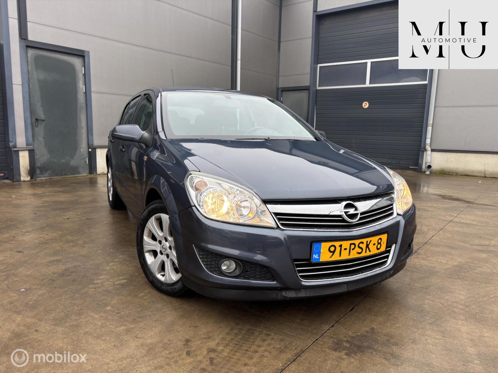Opel Astra 1.6 Business 2008 - voorkant