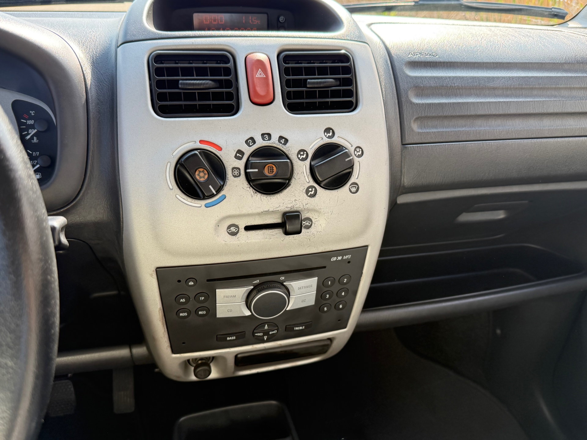 Foto van Opel Agila