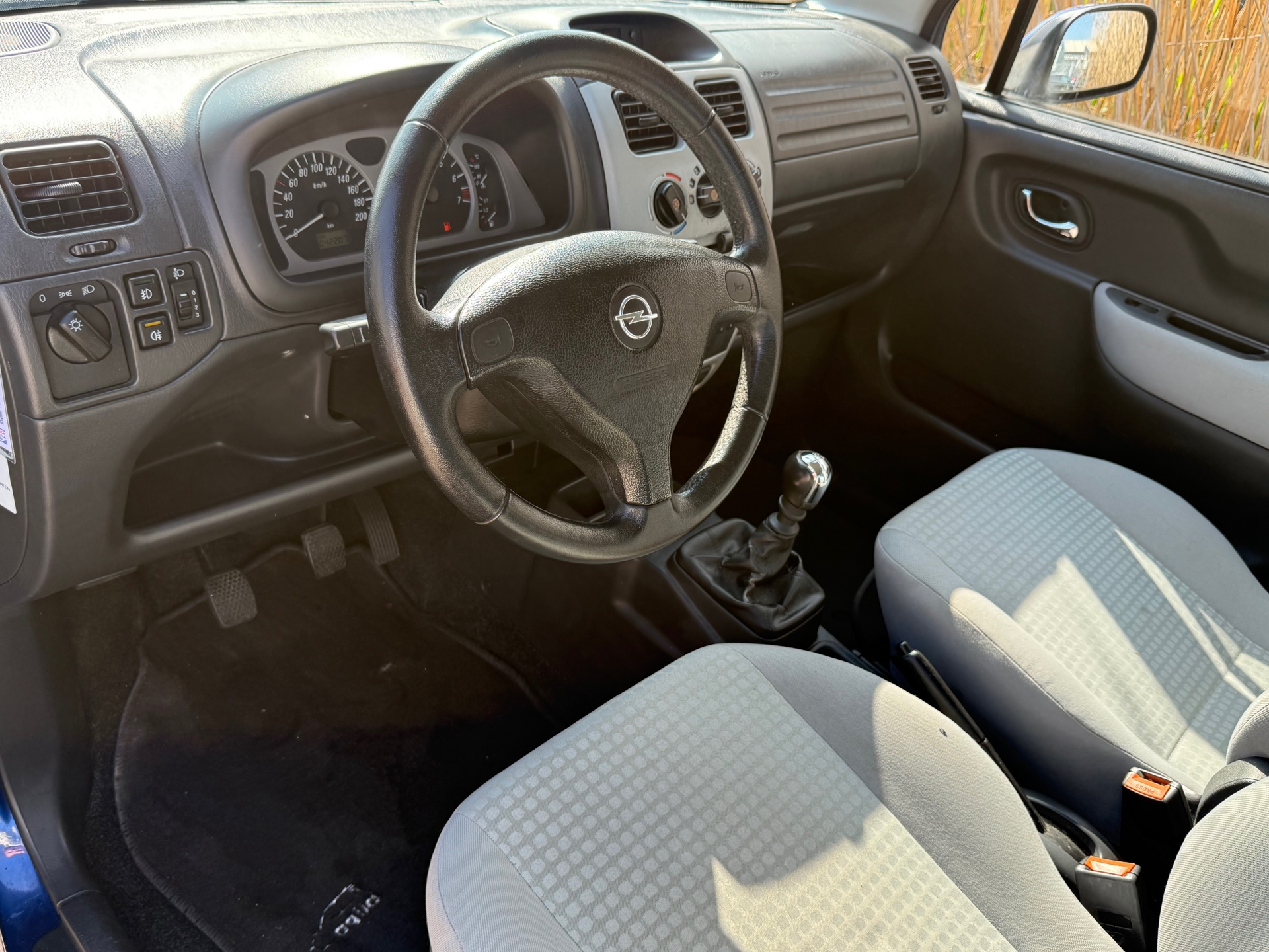 Foto van Opel Agila