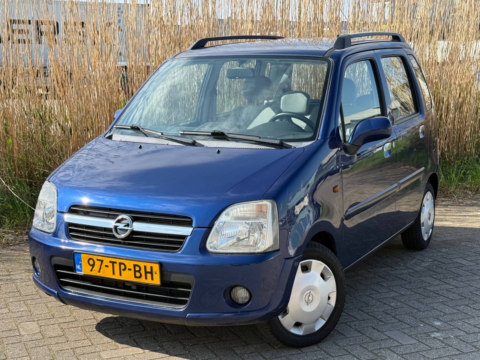 Opel Agila 1.2-16V Flexx Airco Nap 5d Nieuwe Apk 2006 - voorkant