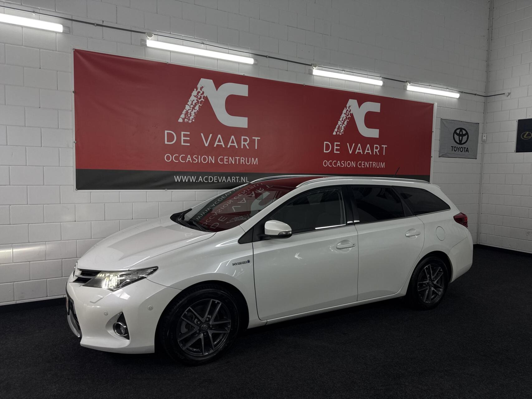 Toyota Toyota Auris 1.8 Hybrid Lease+ - VERKOCHT! 2015 - voorkant