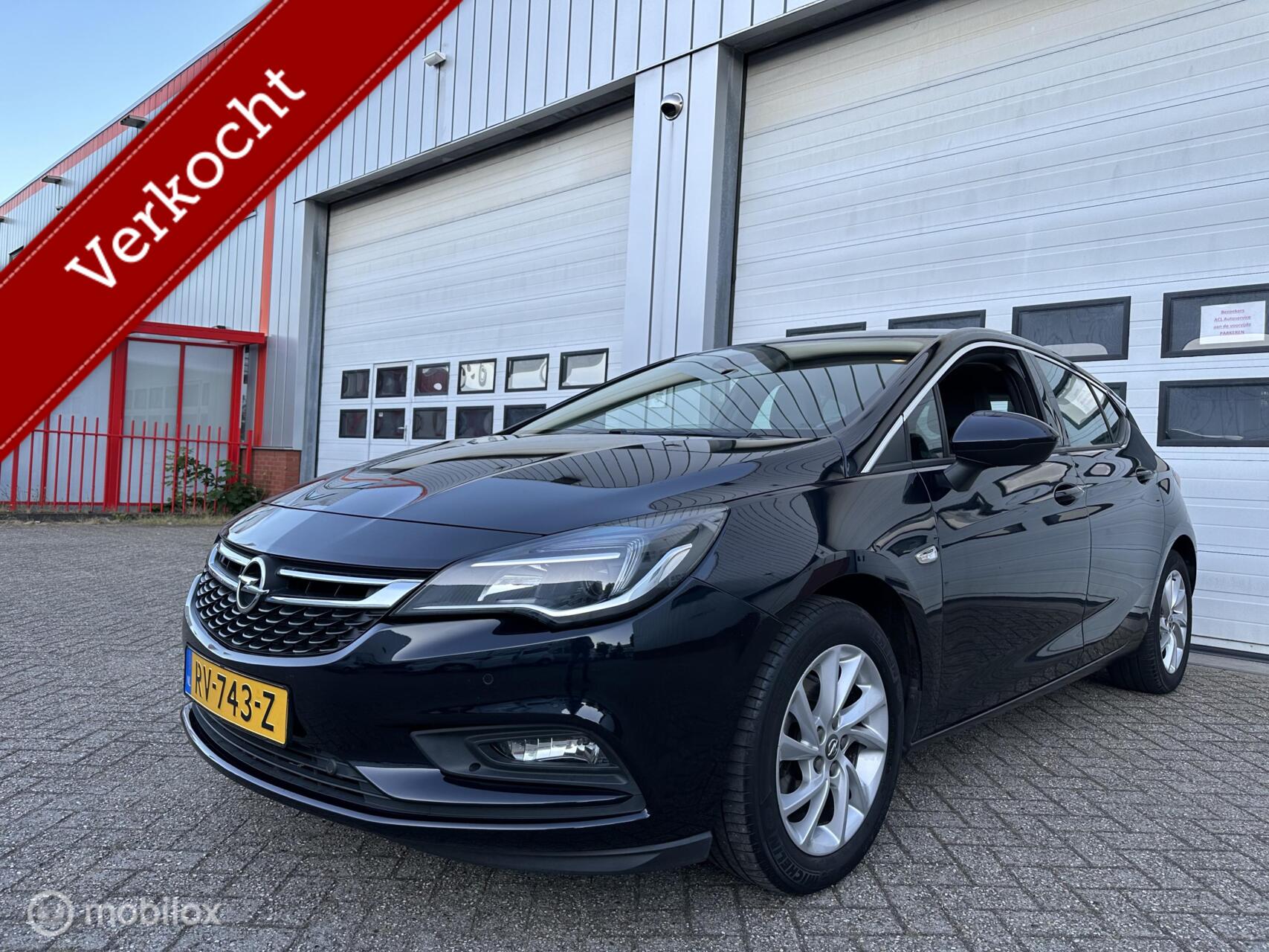 Opel Astra 1.4 Innovation/Carplay/Navi/Camera/Keyles/PDC V+A 2018 - voorkant