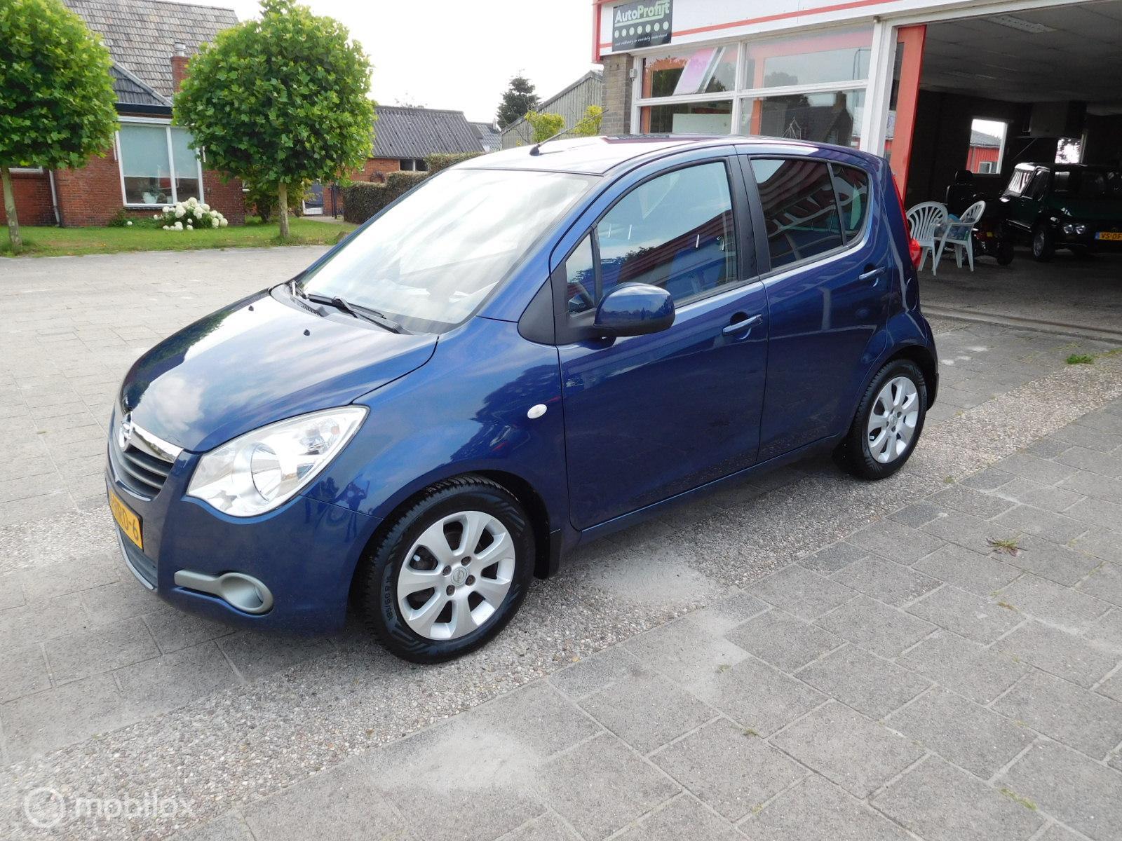 Opel Agila 1.2 Edition Airco Trekhaak 2009 - voorkant