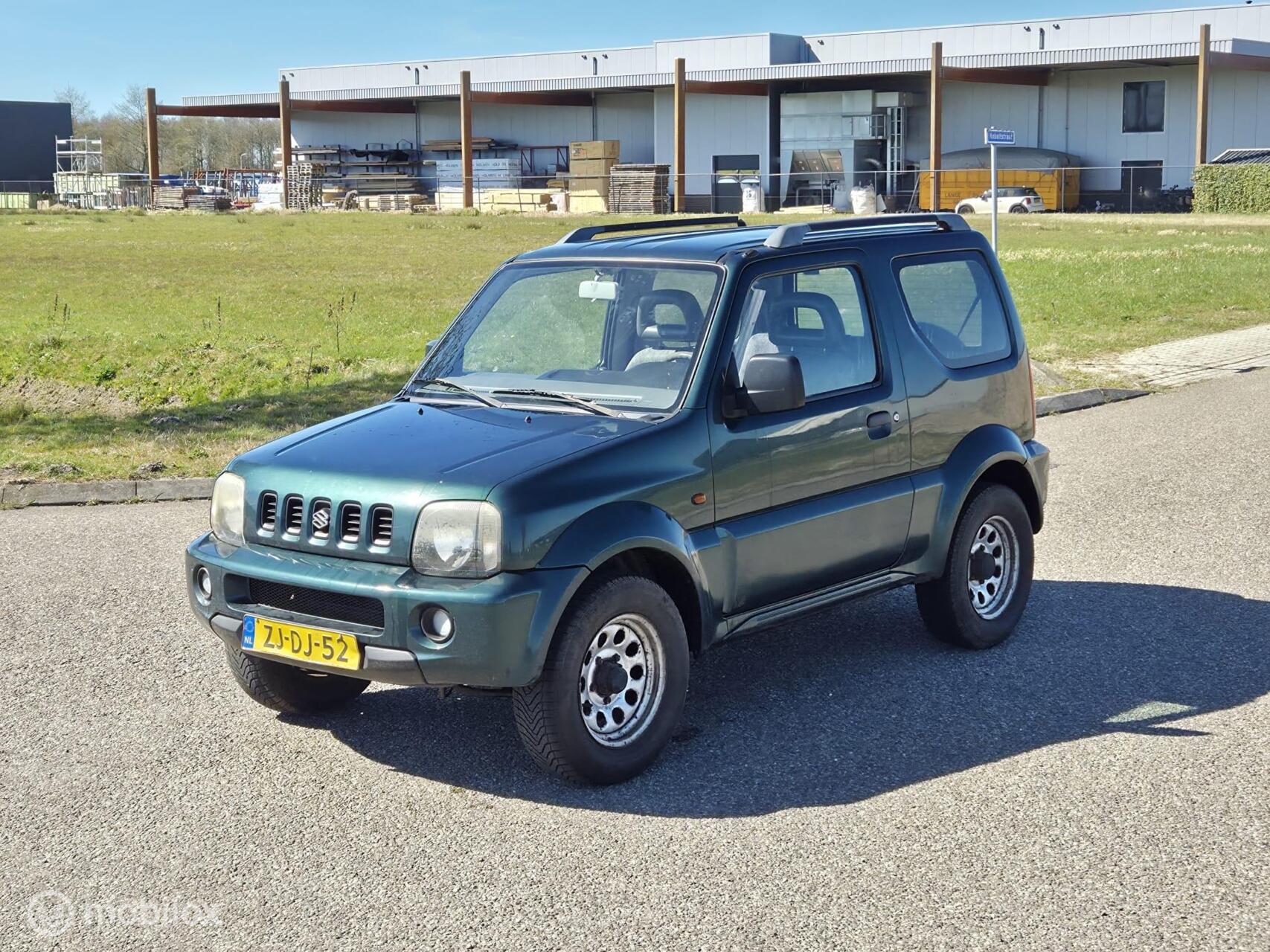 Foto van SUZUKI JIMNY
