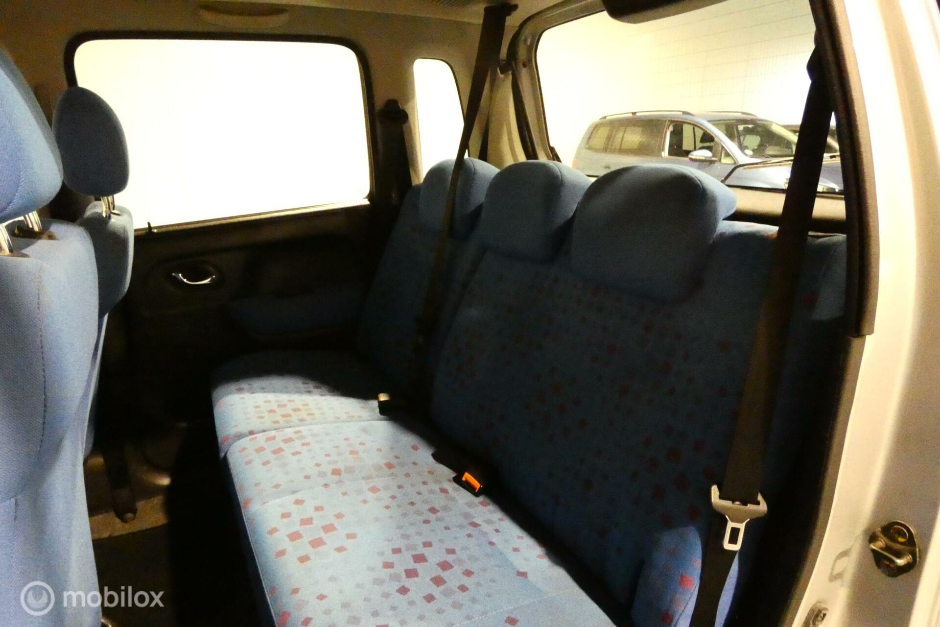 Foto van Opel Agila