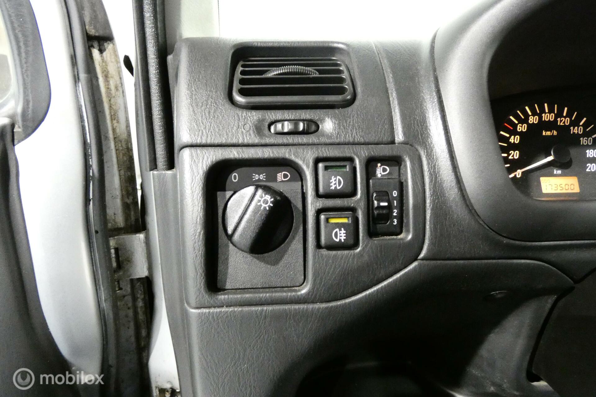 Foto van Opel Agila
