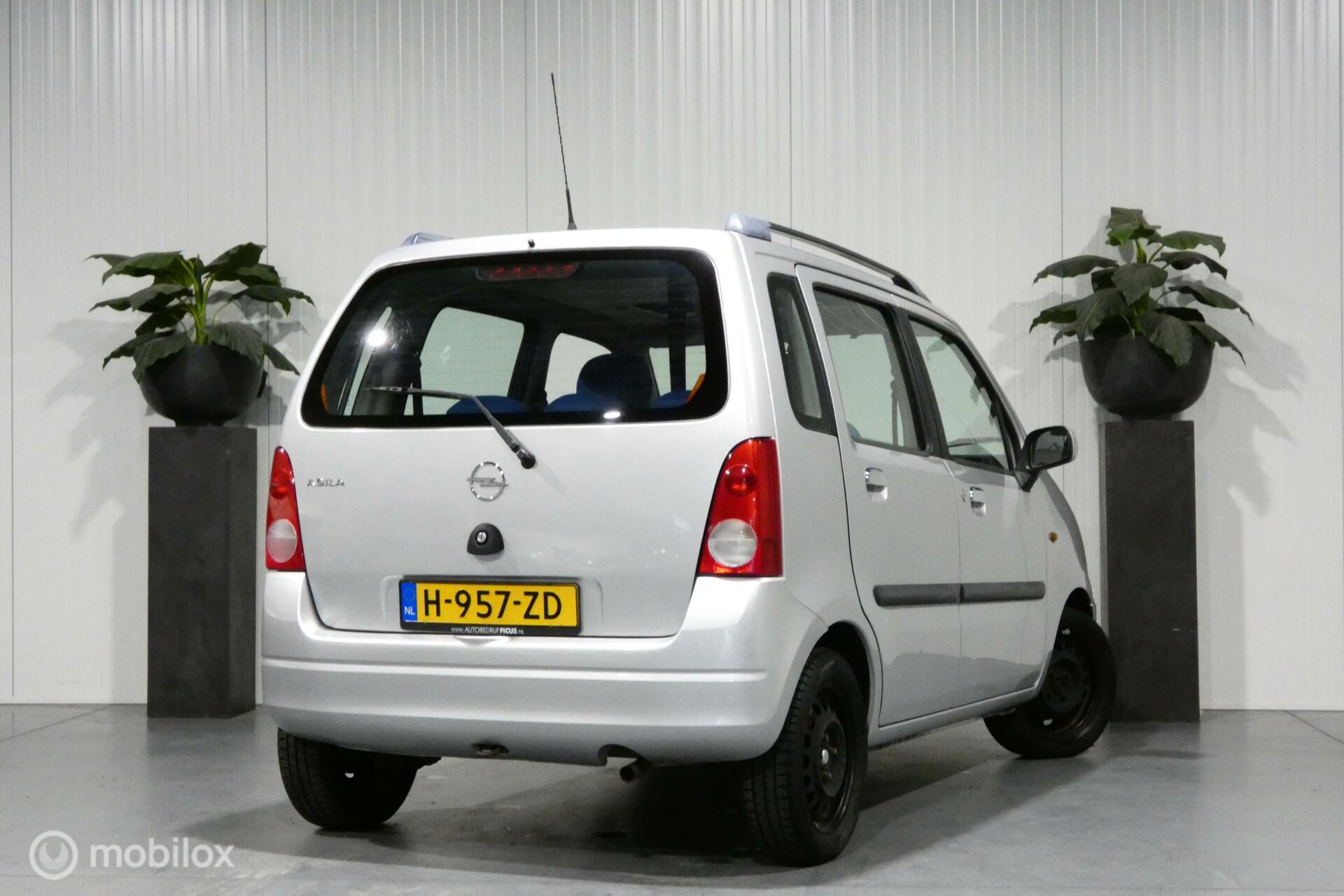 Foto van Opel Agila