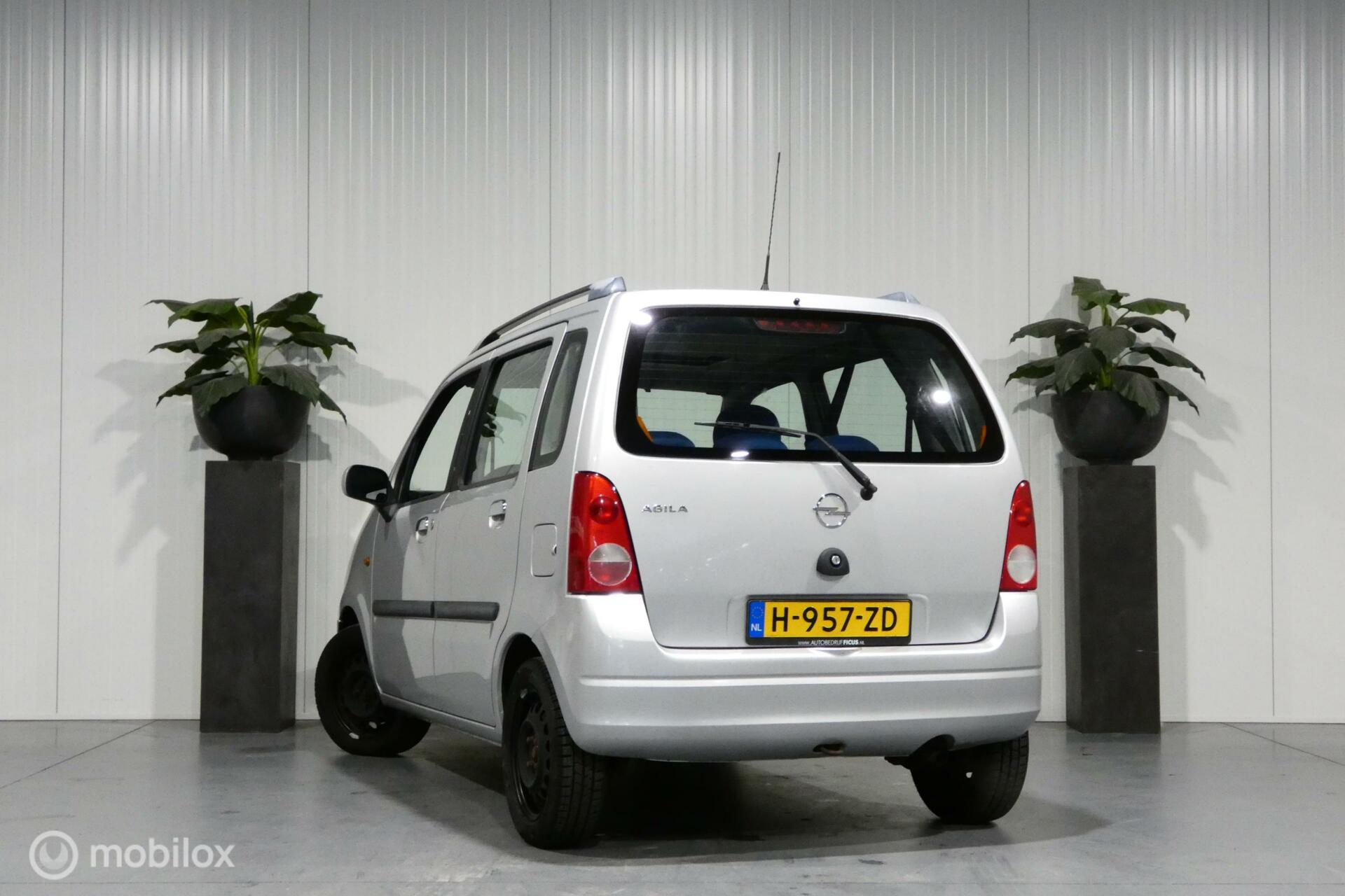 Foto van Opel Agila