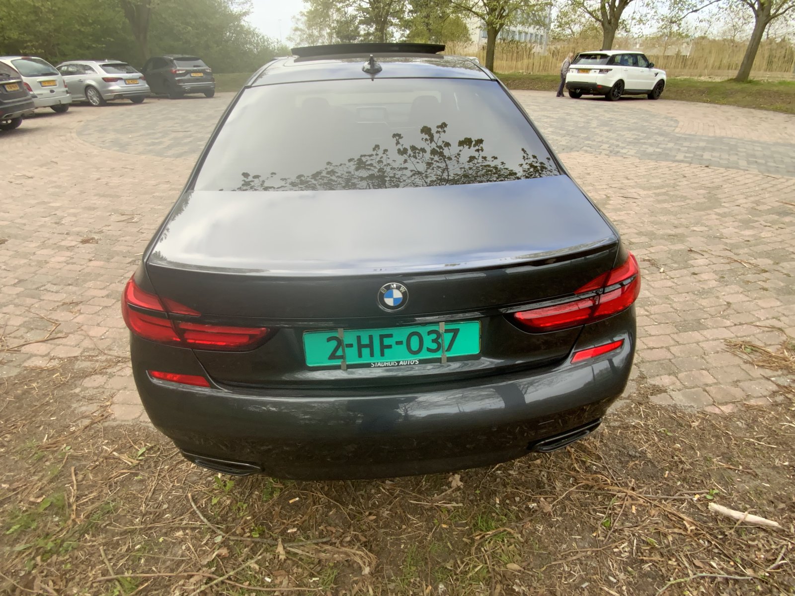 Inspectiefoto van BMW 750li xDrive