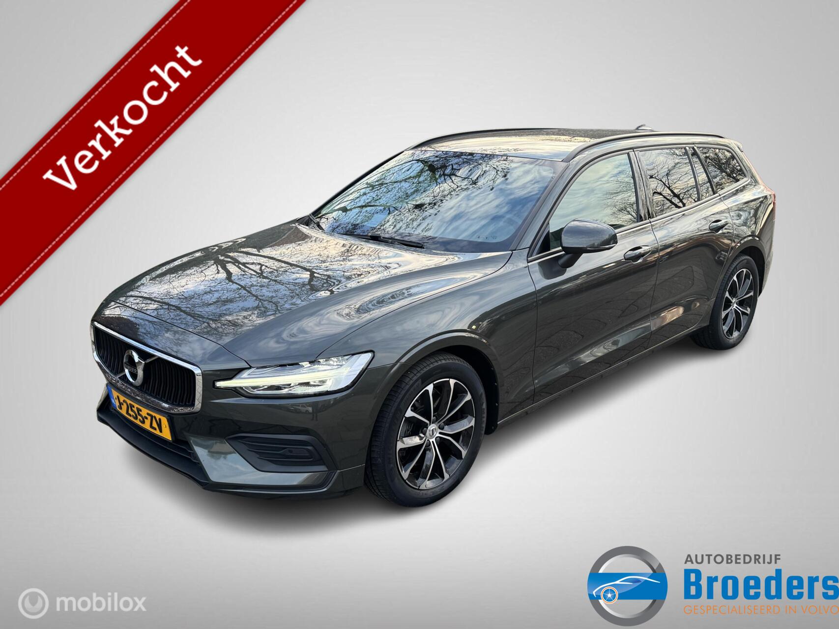 Volvo V60 2.0 B3 Momentum Advantage Leer 2020 - voorkant