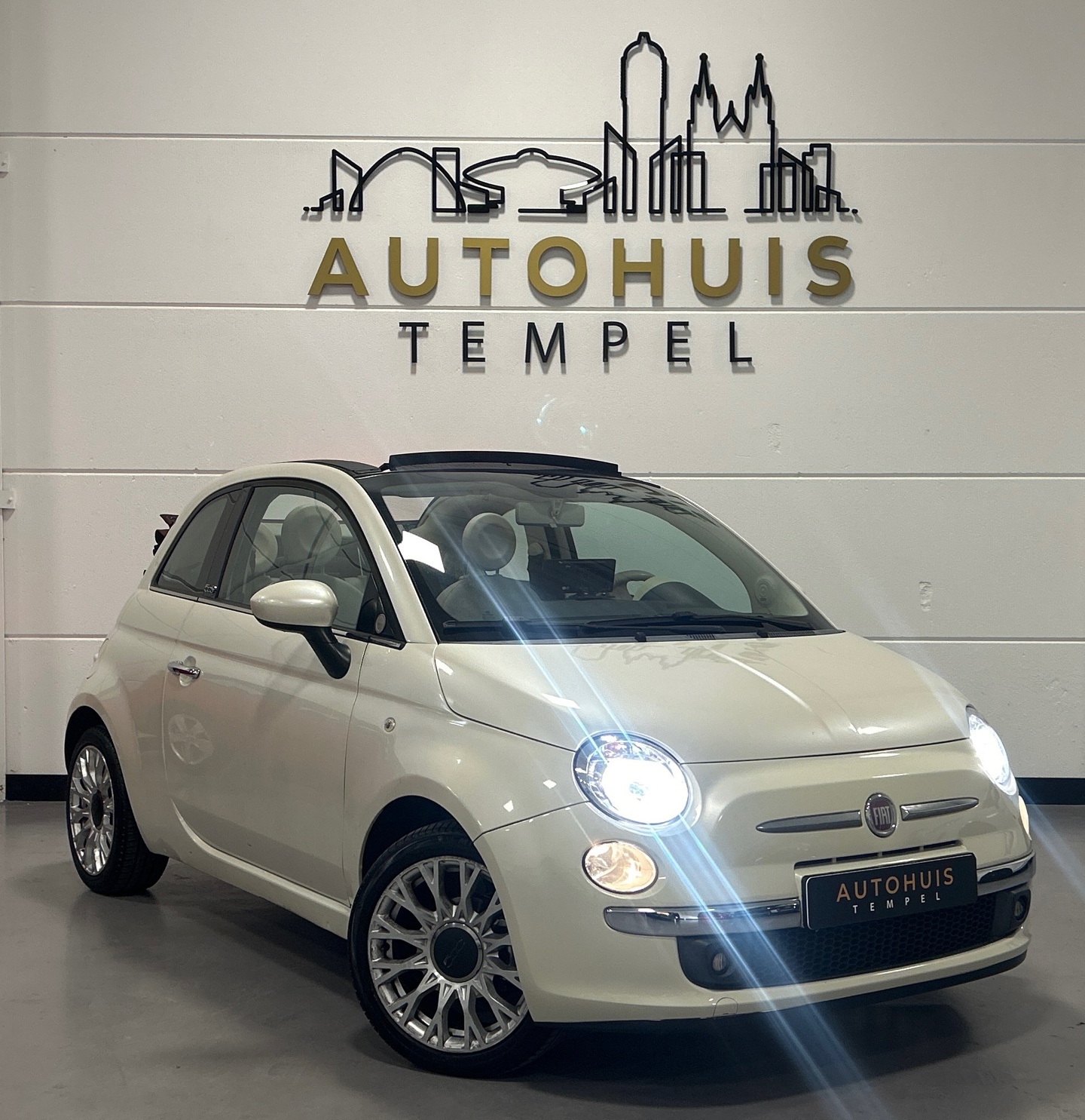 Fiat Fiat 500 1.2 Lounge Cabrio Carplay Airco Parkeersensoren Leder/Stof Isofix Nwe Apk 16Inch 2010 - voorkant