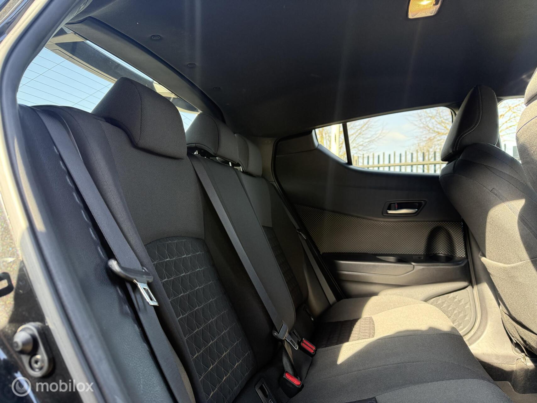 Foto van Toyota Toyota C-hr