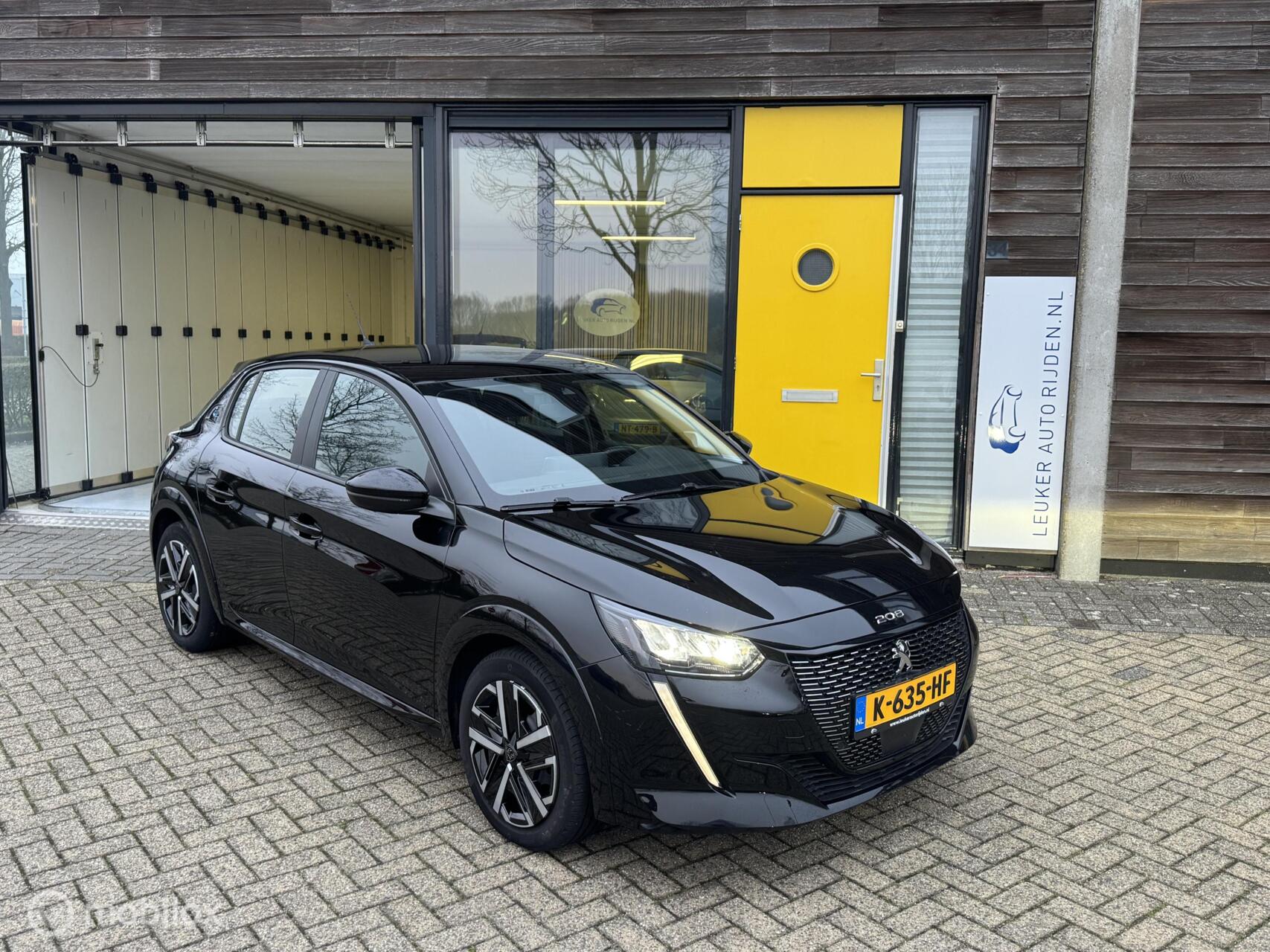 Peugeot 208 EV ACTIVE 50KWH 1E EIGENAAR NAP DEALER OND. 2020 - voorkant