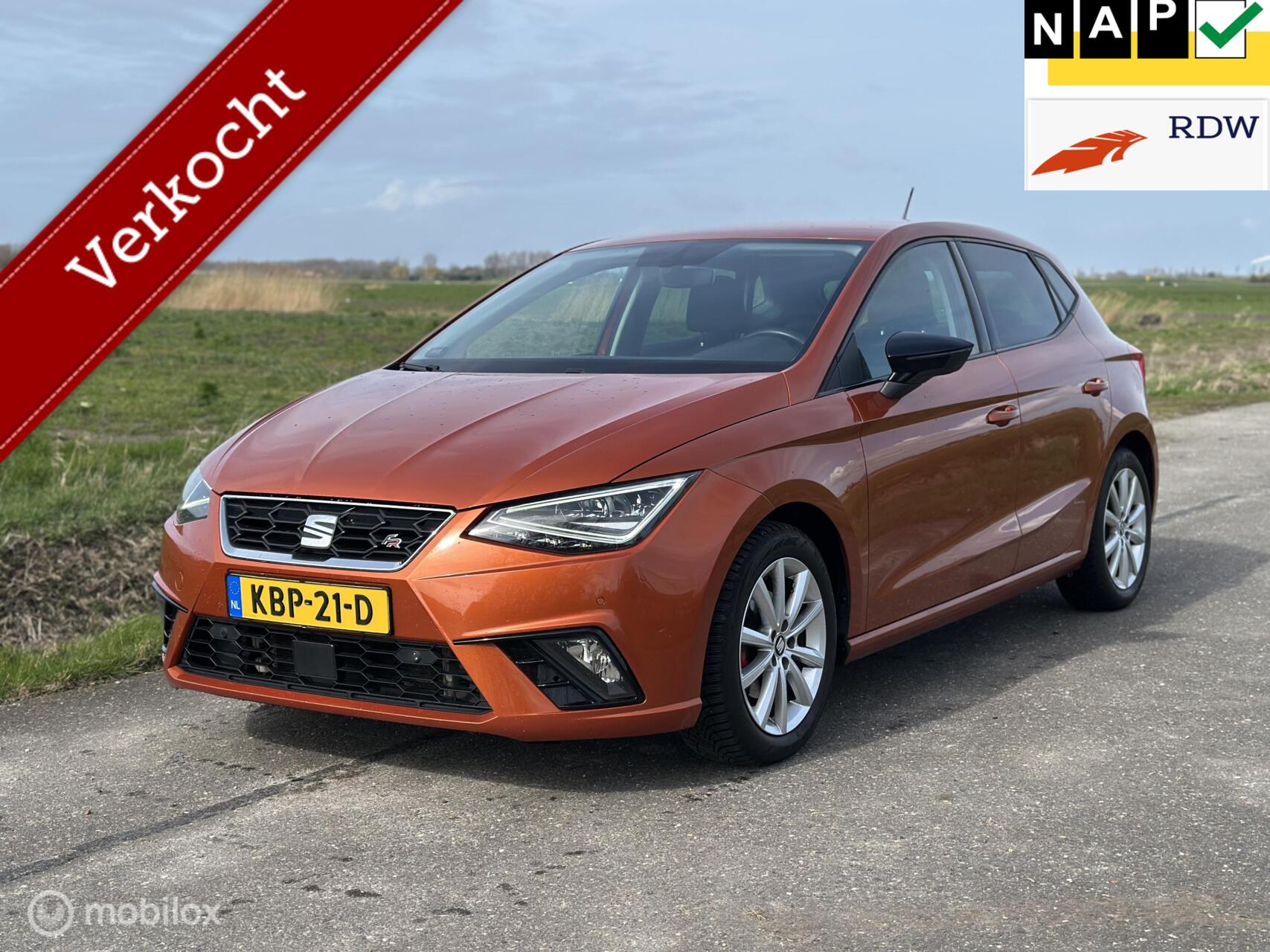 Seat Leon 1.5 evo TSI | FR | LED | Cam | Ambient | CarPlay 2018 - voorkant