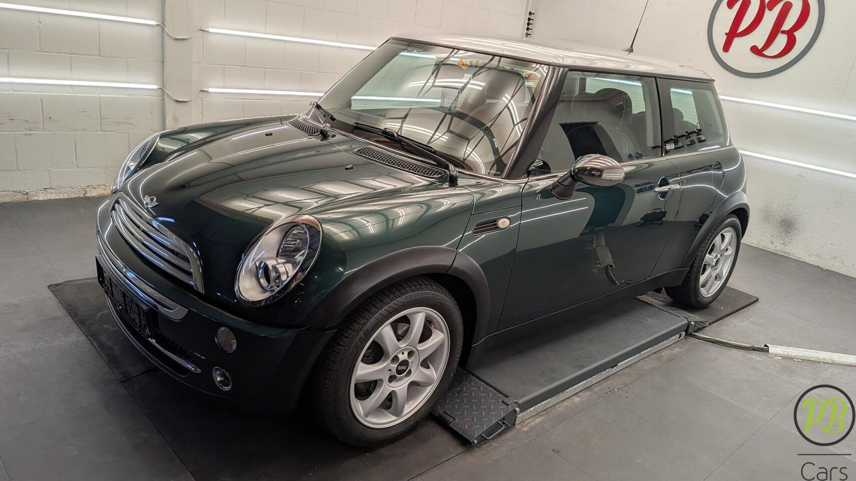 Foto van MINI MINI COOPER