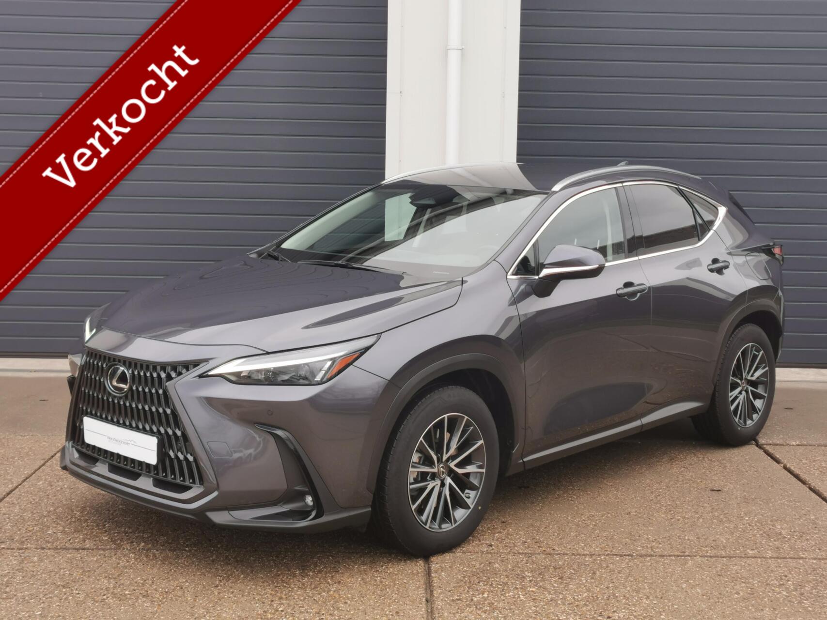 Foto van Lexus NX
