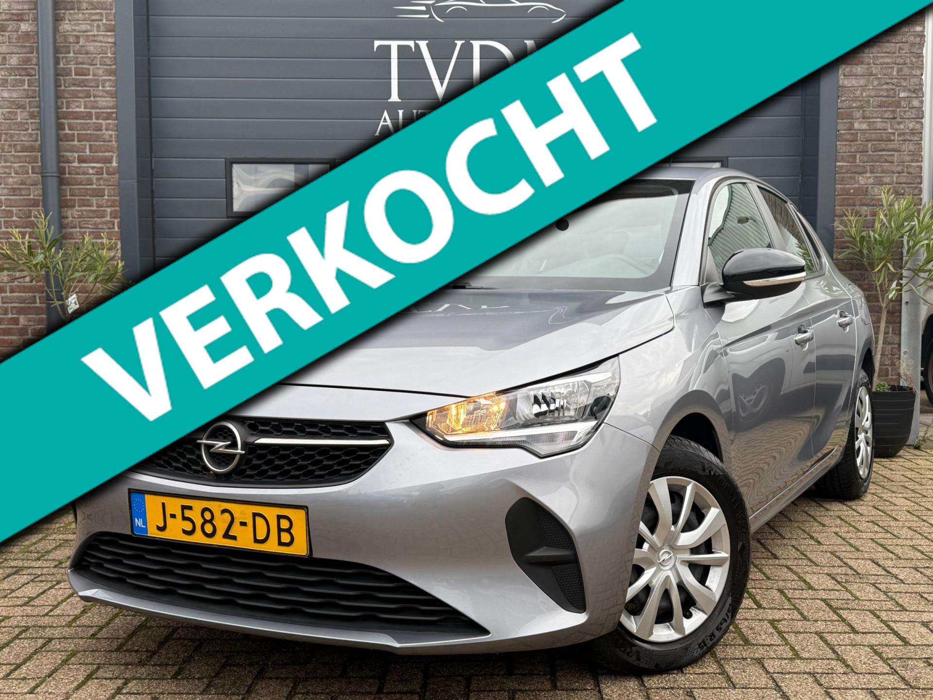 Opel Corsa 1.2 Edition NAVI|CARPLAY|AIRCO|NAP 2020 - voorkant