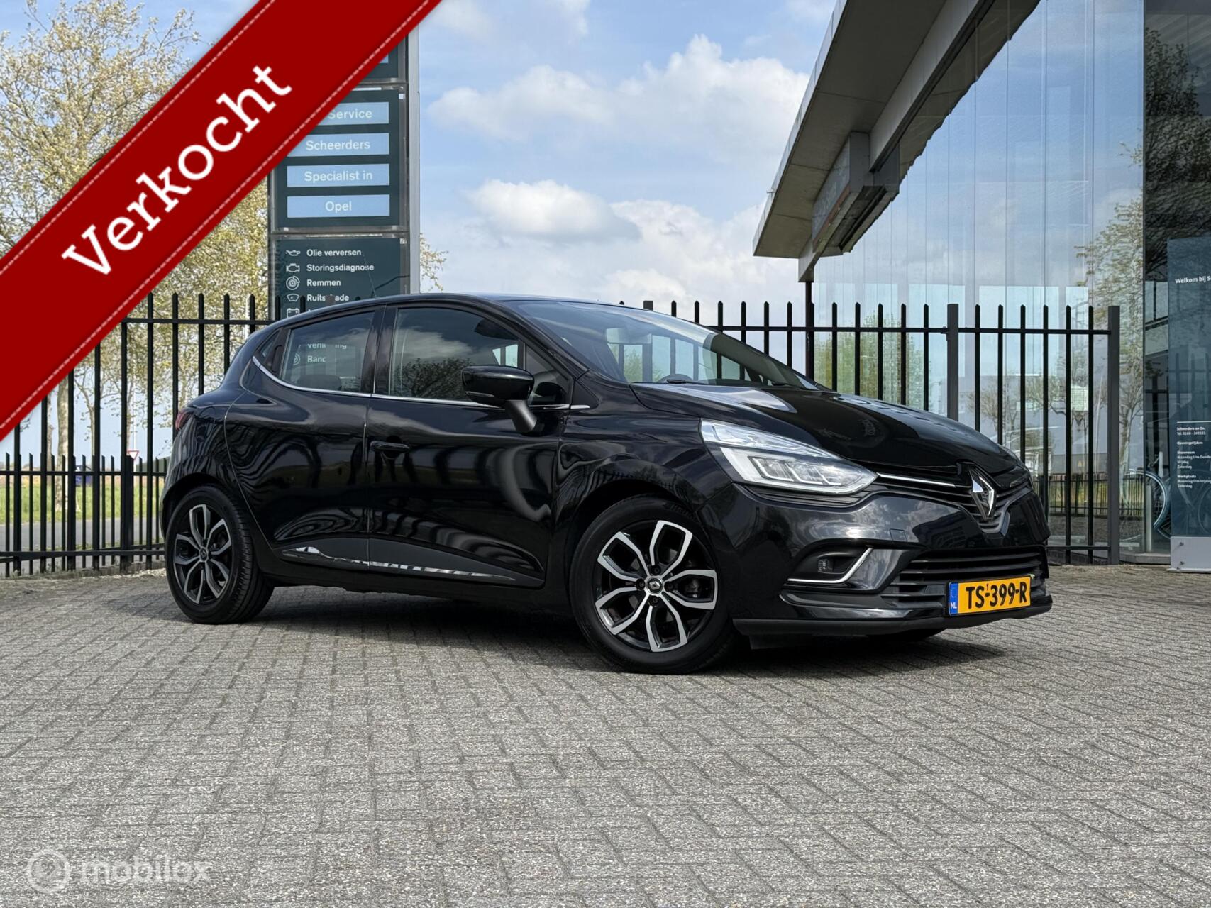 Renault Clio 1.5 dCi Intens | LED | Leer | Carplay | Zuinig 2018 - voorkant