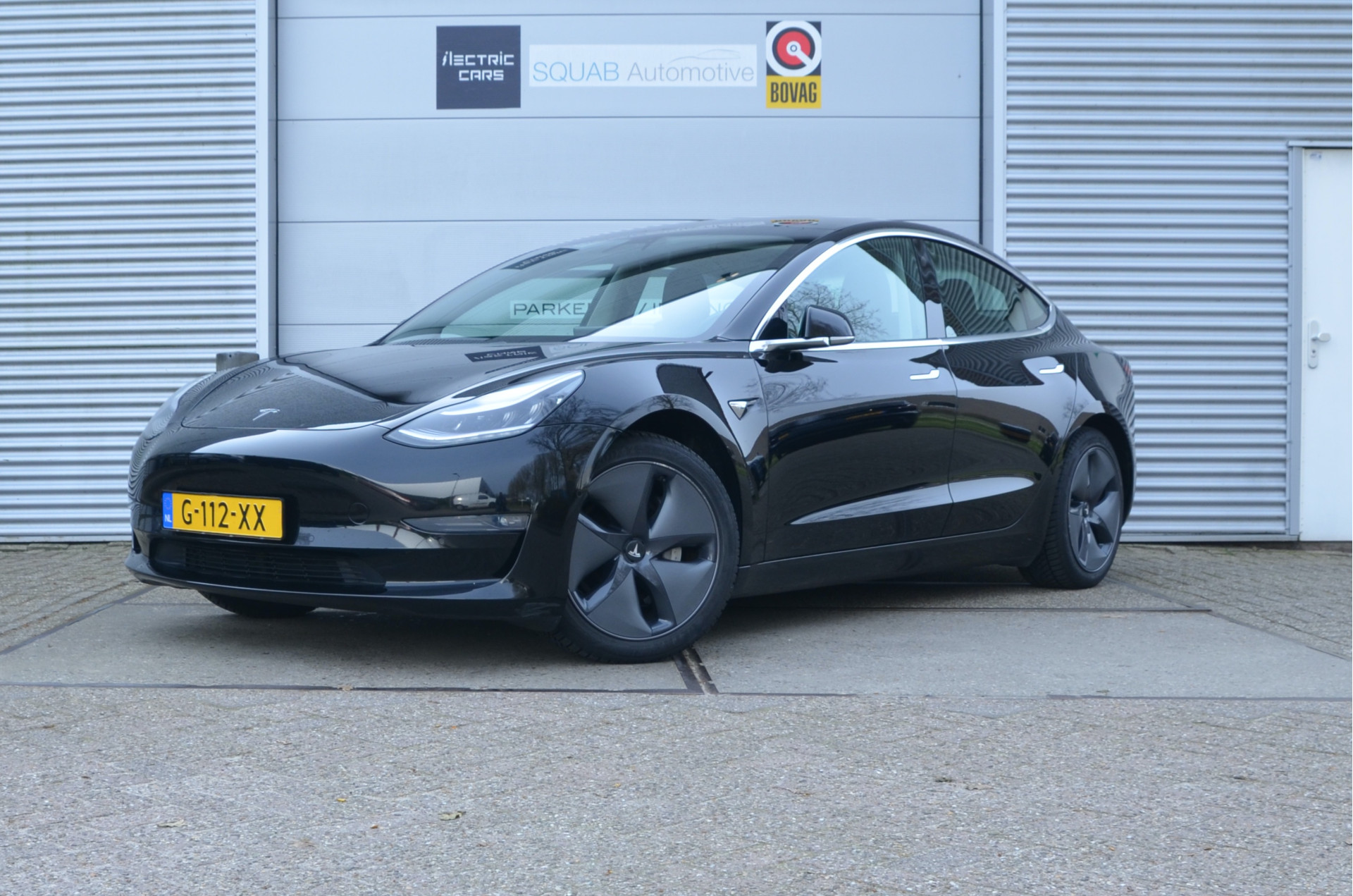 Foto van TESLA MODEL 3
