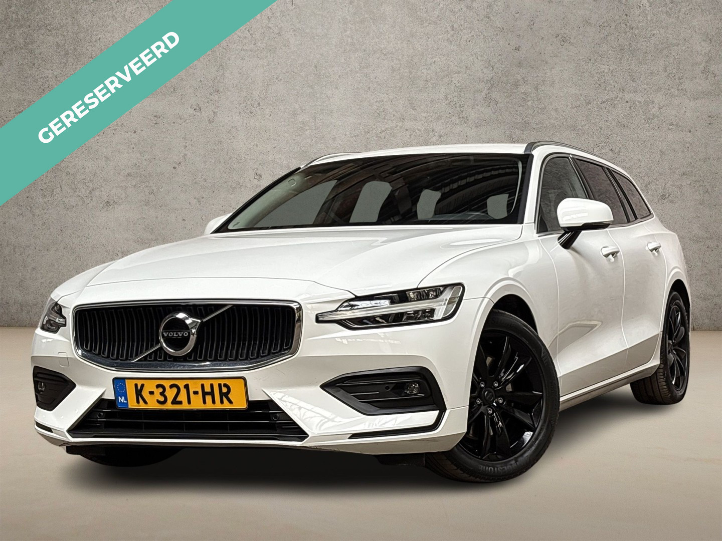Volvo V60 2.0 B3 Sport 2021 - voorkant