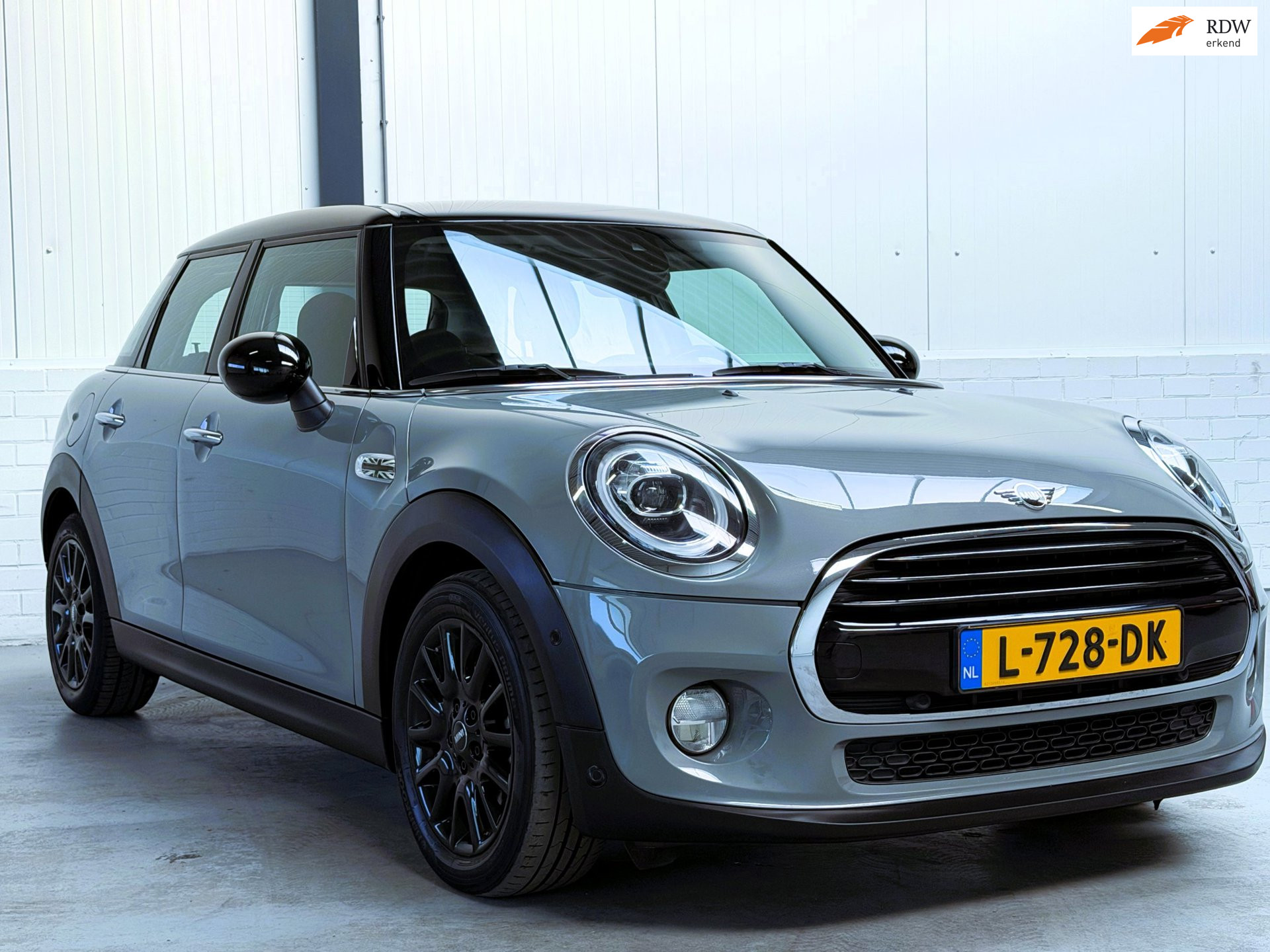 Foto van MINI ONE