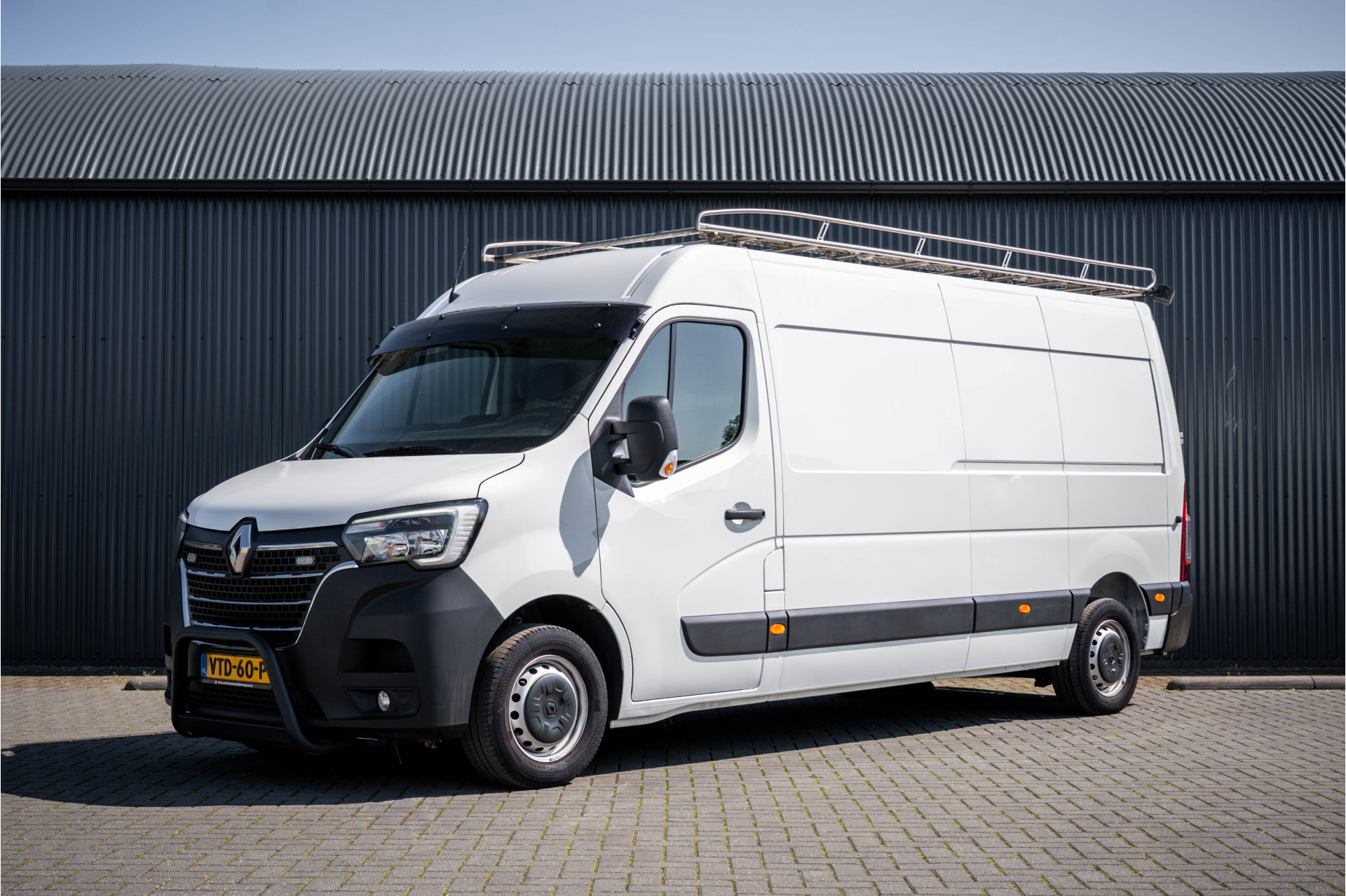 Renault Master 2.3 dCi L3H2 | LED | Airco | Camera | Cruise | PDC | Trekhaak | Imperiaal 2021 - voorkant