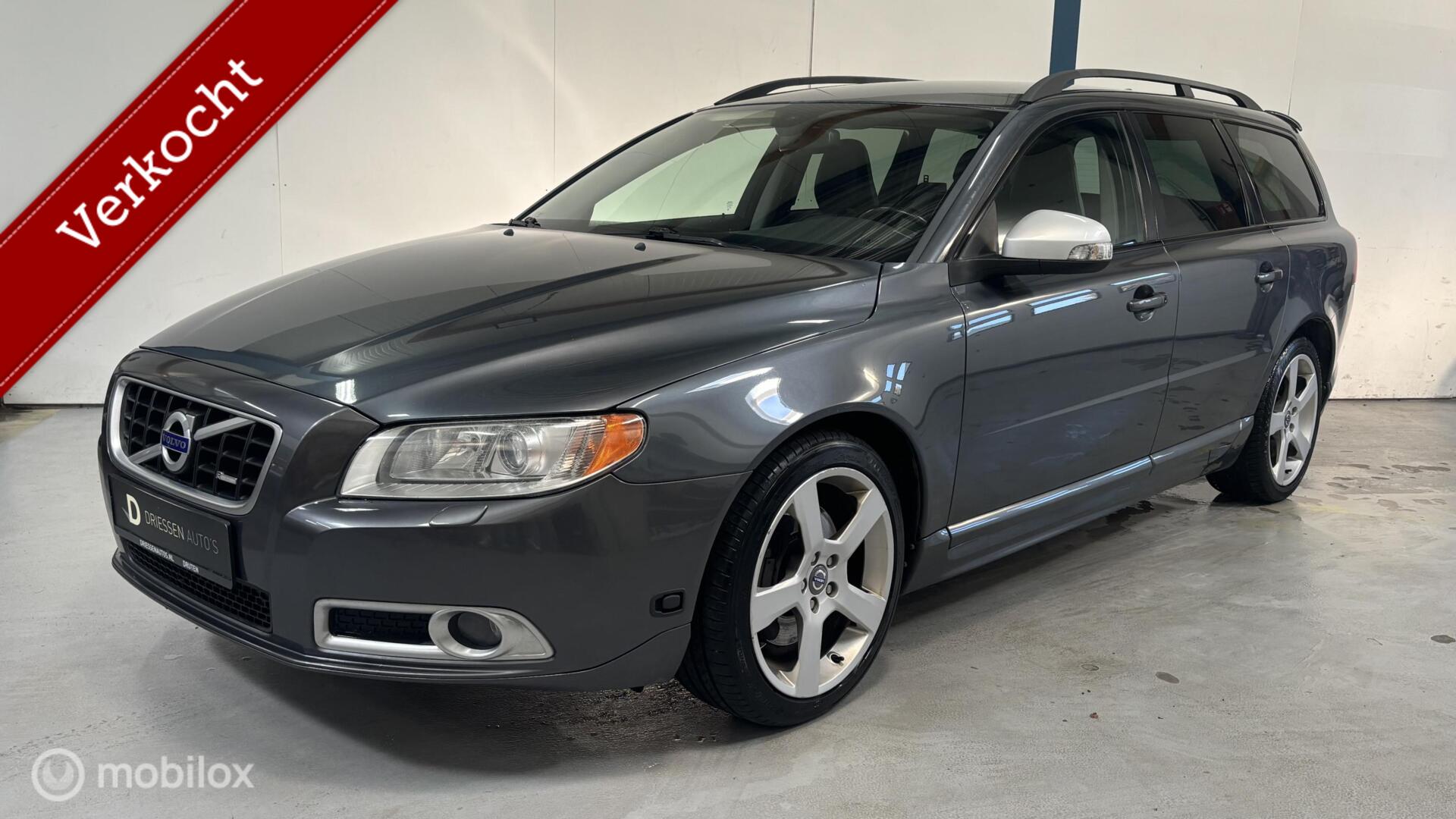 Volvo V70 2.5T R-Design LEER / XENON 2010 - voorkant