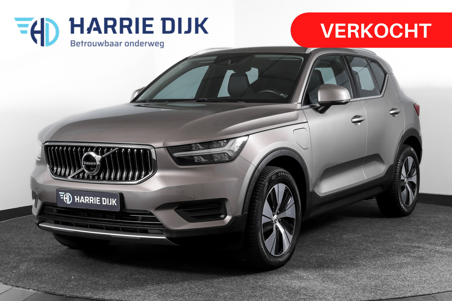 Volvo XC40 1.5 T4 Recharge Inscription Expression 2022 - voorkant