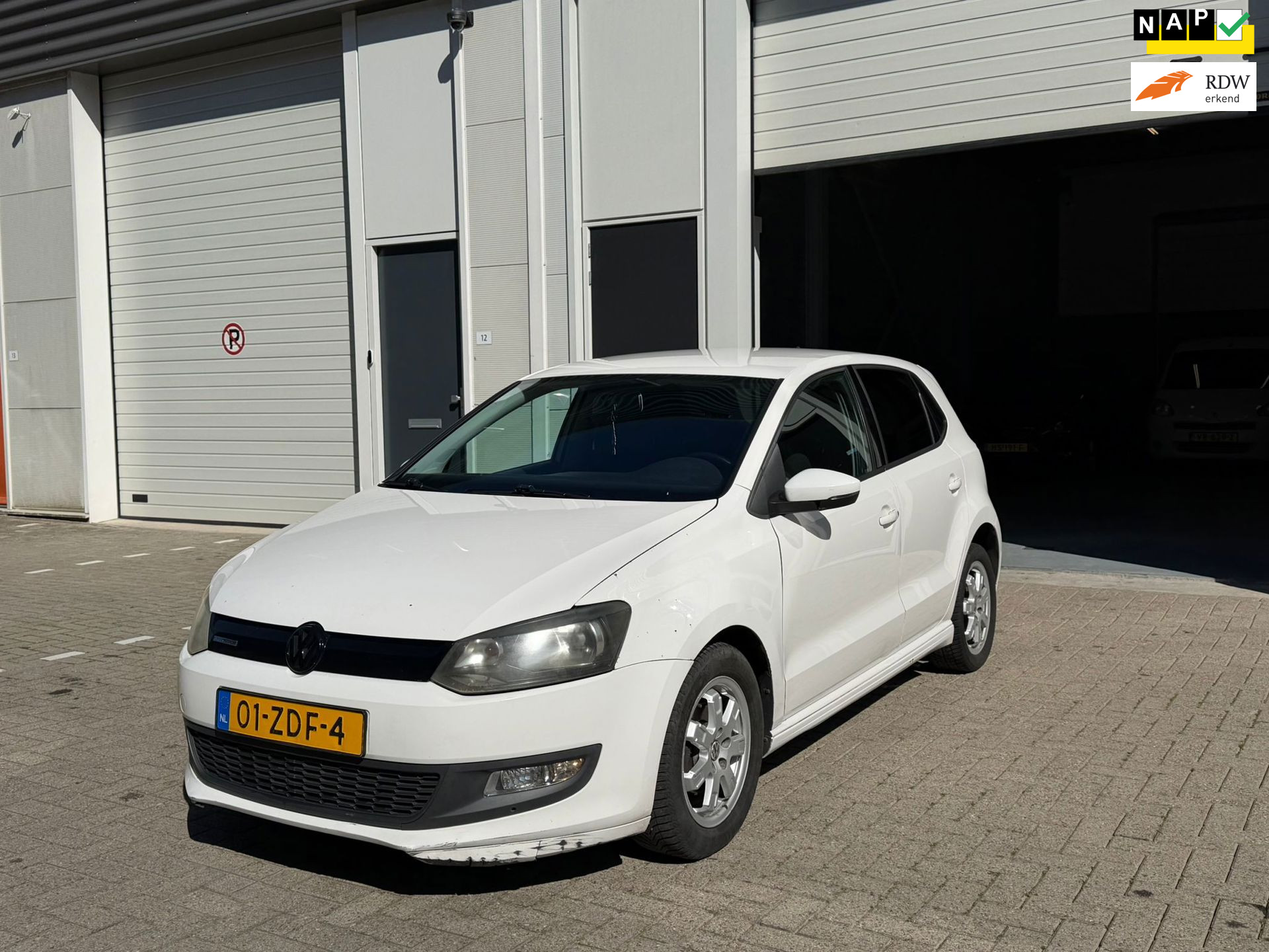 Volkswagen Polo 1.2 TDI BlueMotion Highline 2012 Navi Apk tot 25-11-2026 2012 - voorkant