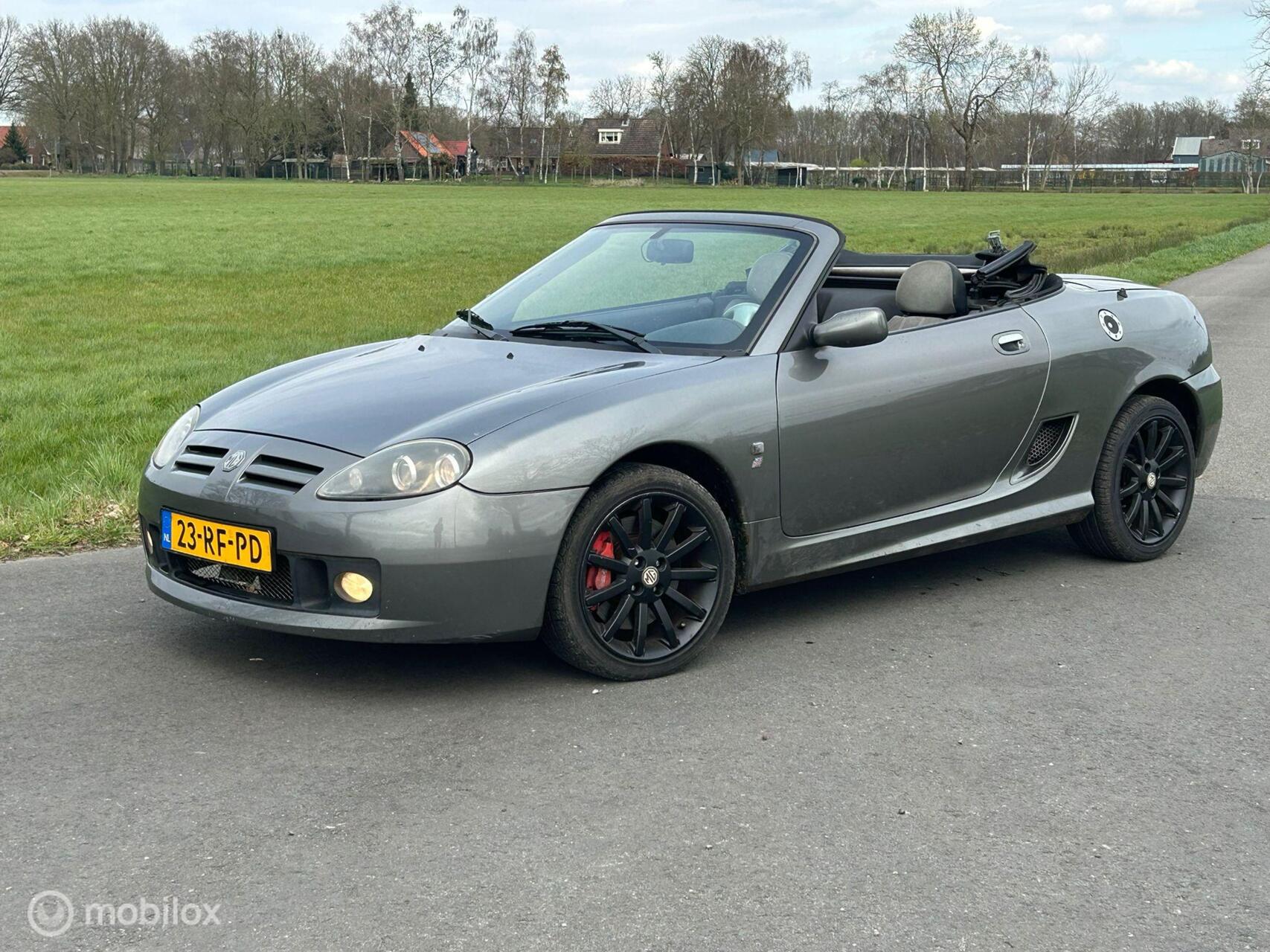 Foto van MG TF