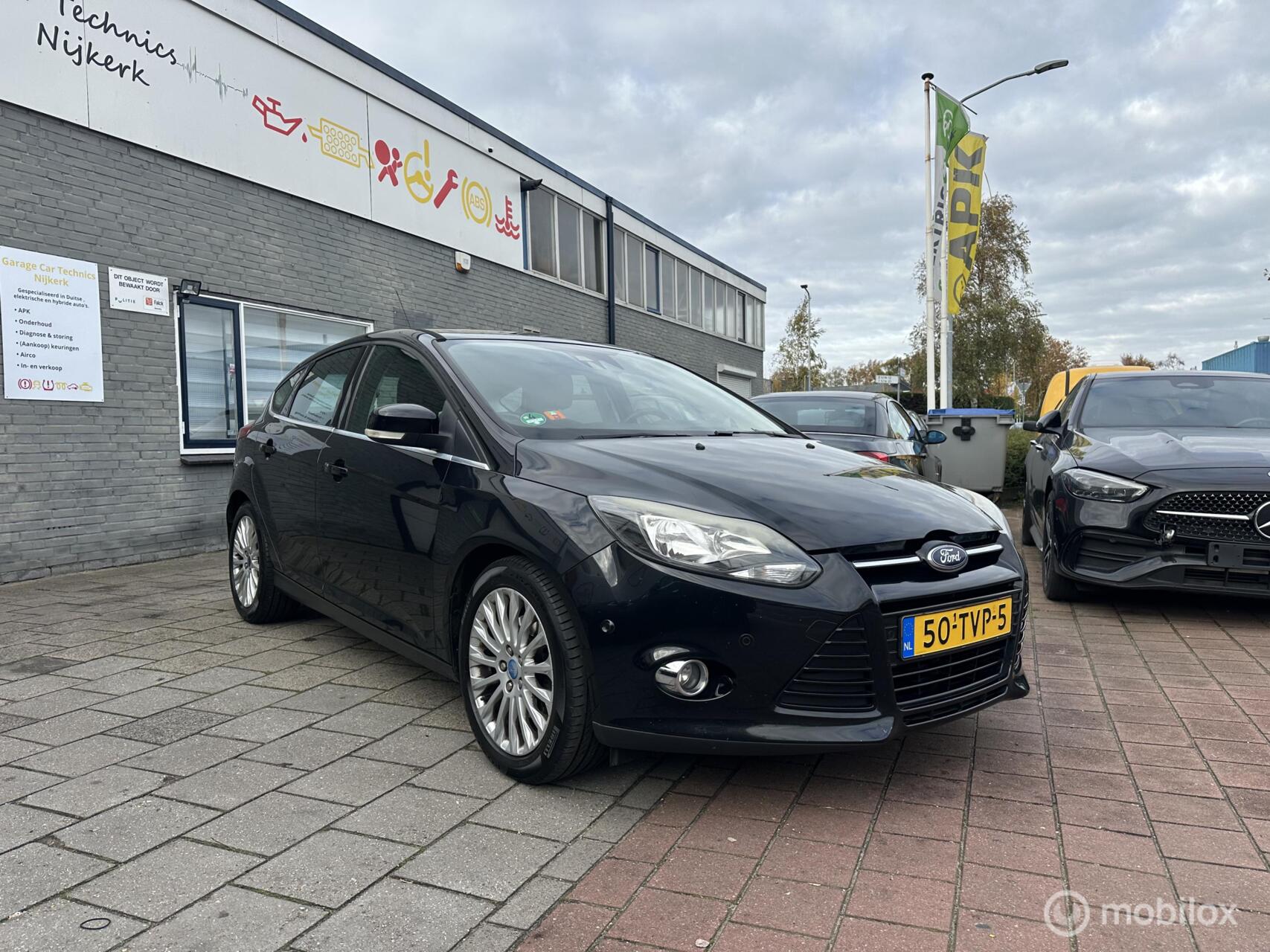 Foto van FORD FOCUS