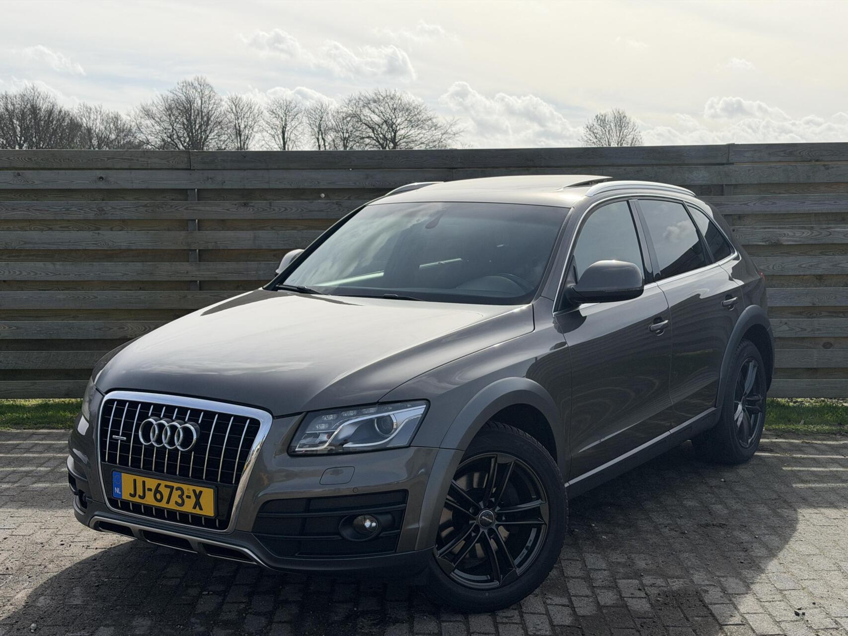 Audi Audi Q5 3.2 FSI quattro Pro Line S Add Cruise Pano AUT 2012 - voorkant