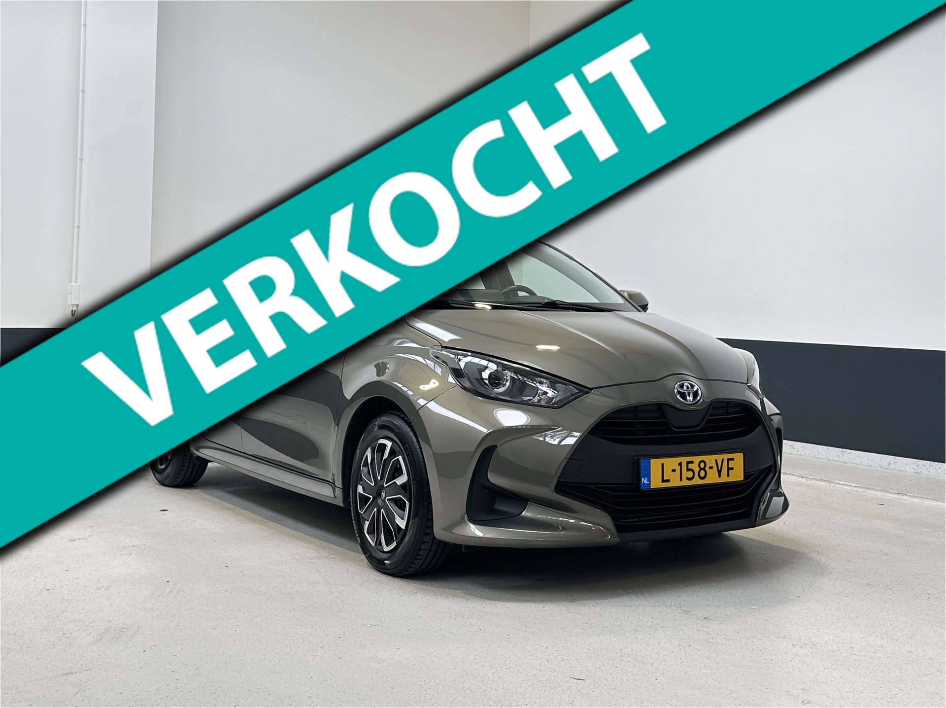 Toyota Toyota Yaris 1.5 Hybrid Active | Camera | Carplay/ Android Auto| Navigatie | NL | 1 EIg| 2021 - voorkant