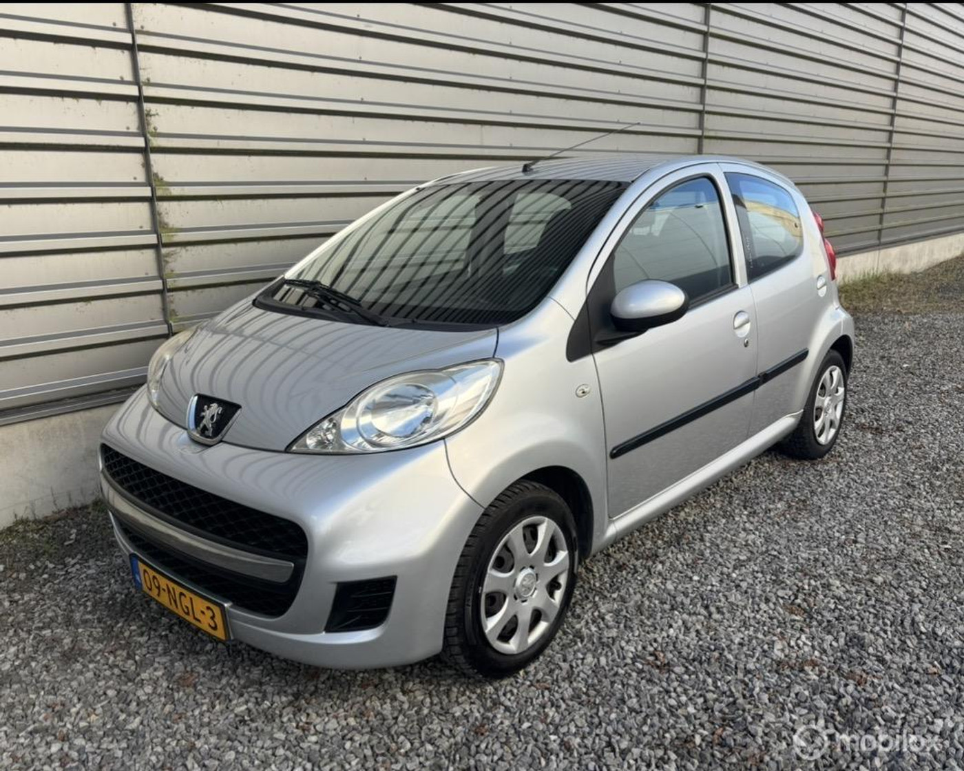 Foto van PEUGEOT PEUGEOT 107