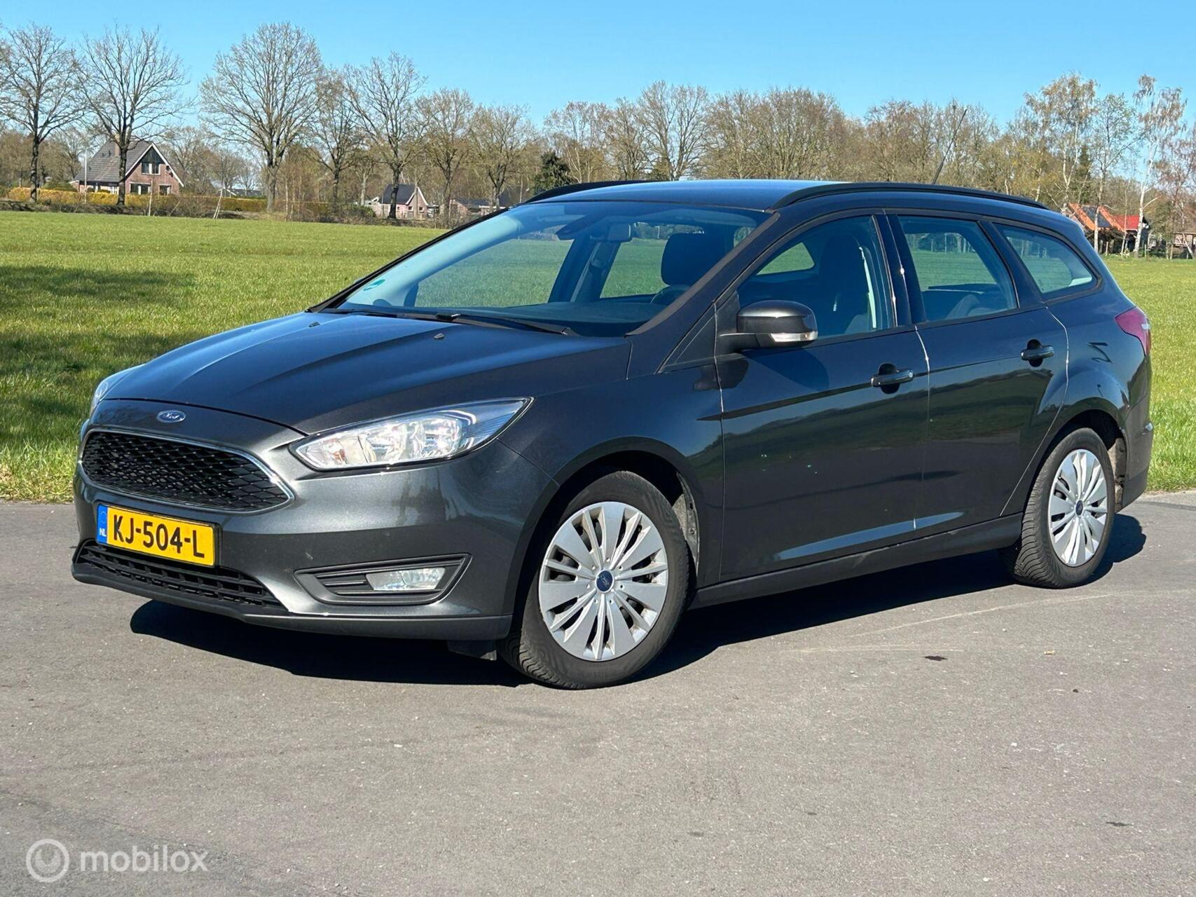 Ford Focus 1.0 Titanium Edition 2015 - voorkant
