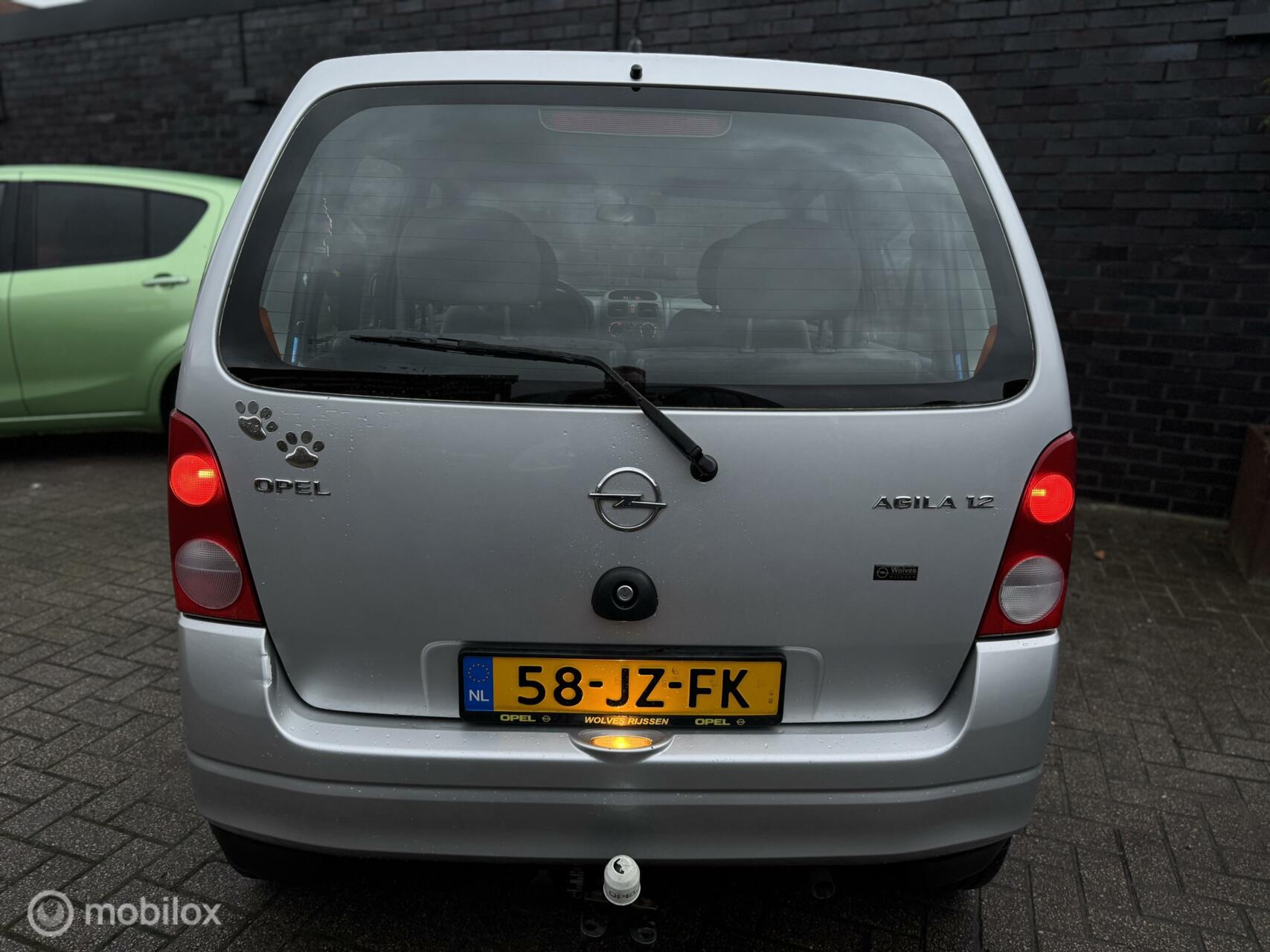 Foto van Opel Agila