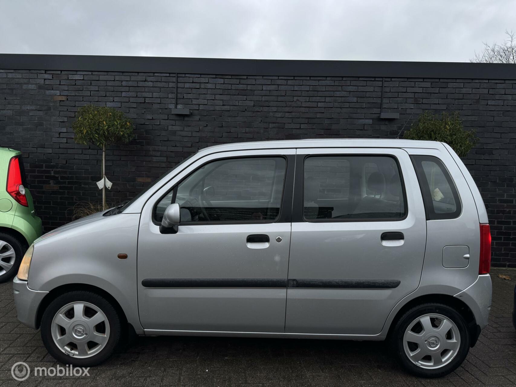Foto van Opel Agila