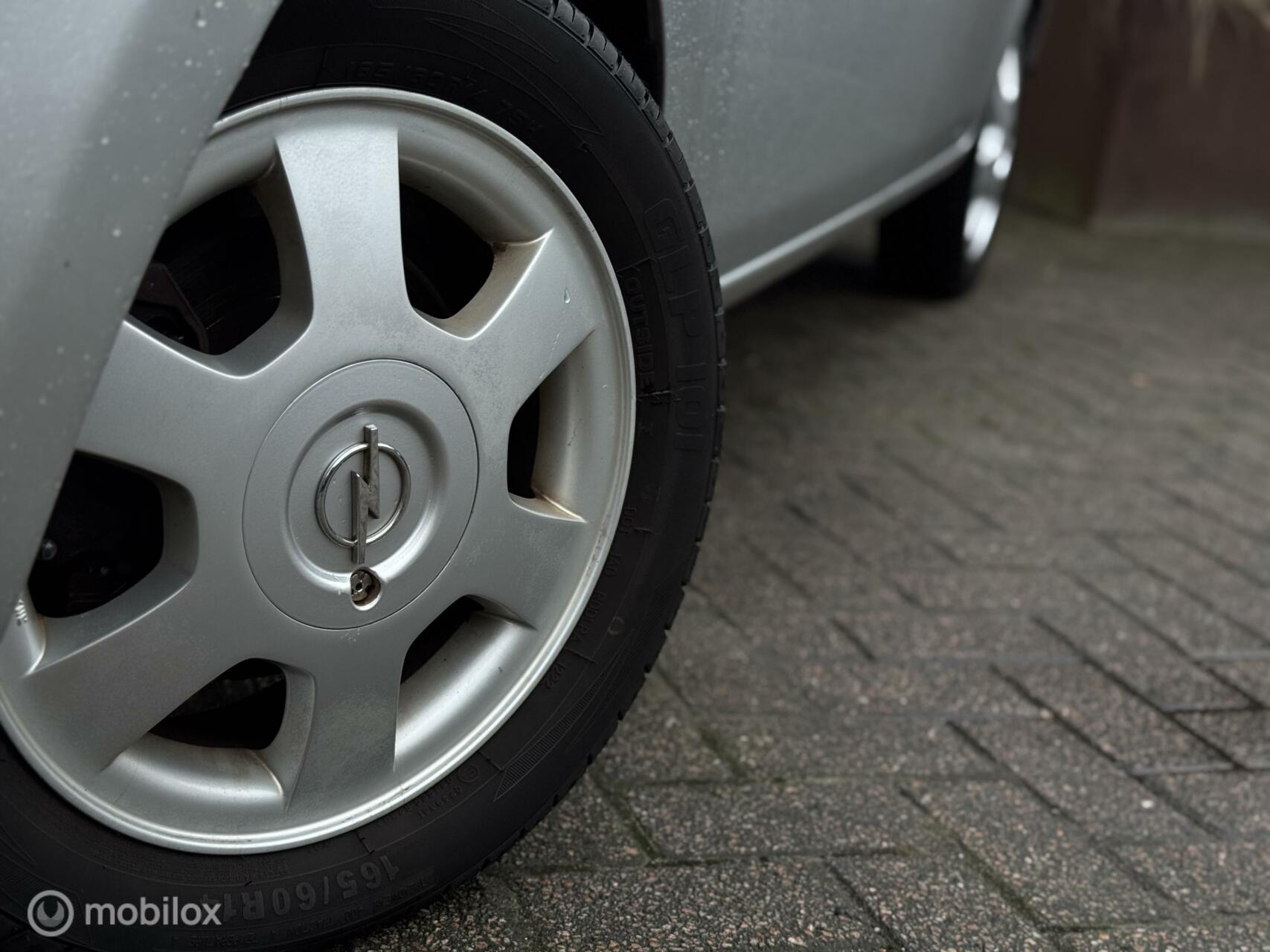Foto van Opel Agila