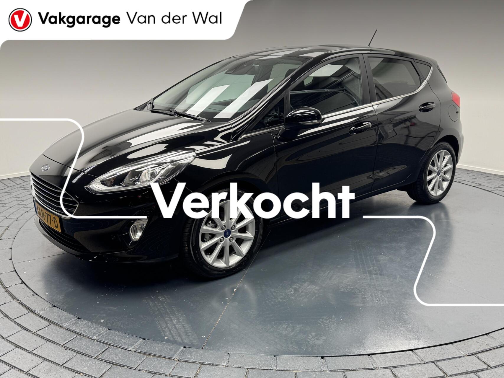 Ford Fiesta 1.0i EcoBoost Titanium Automaat-Navigatie-Cr.contr-Clima-Parkeersensoren-Lm16''velgen 2017 - voorkant