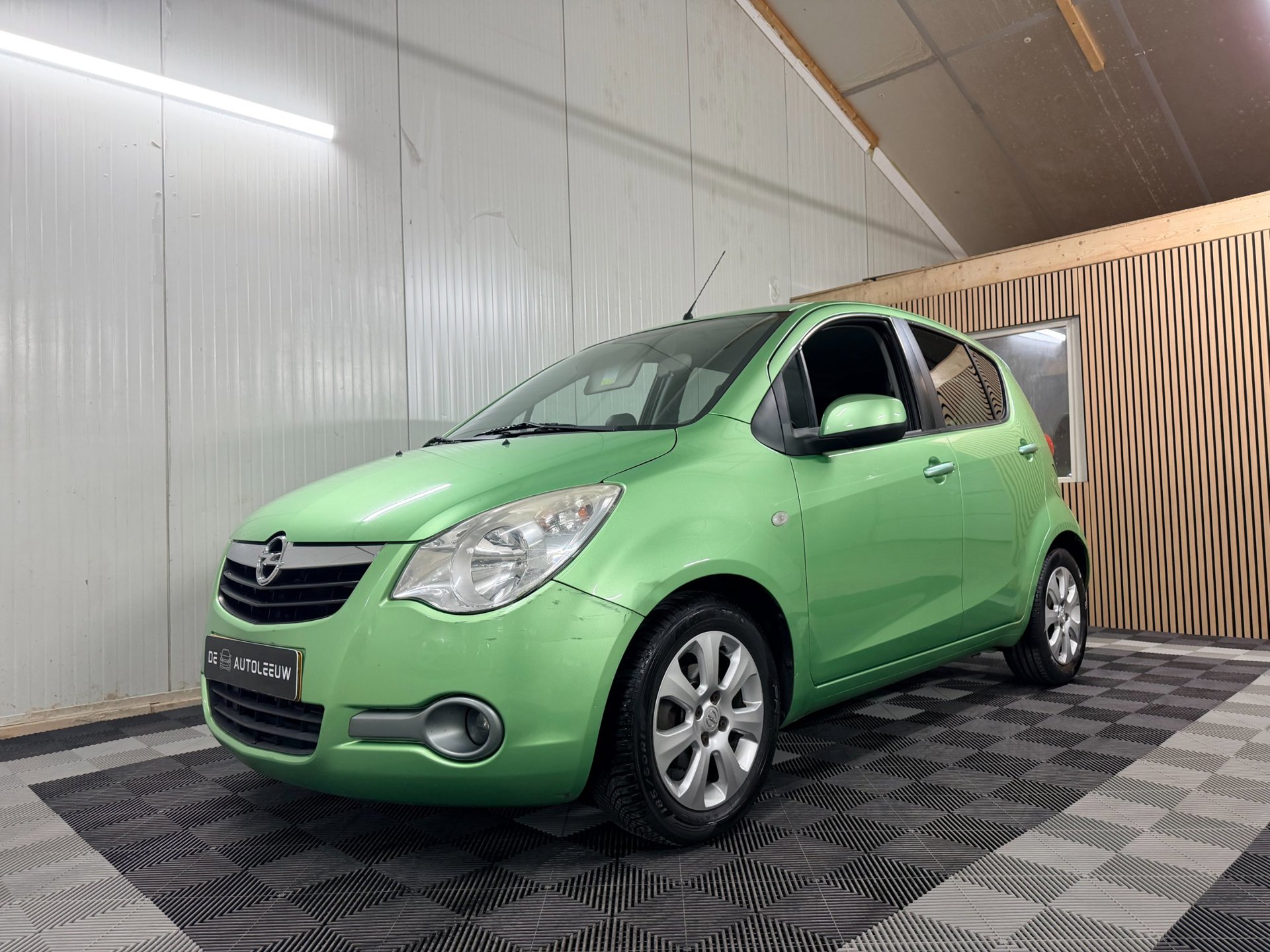 Foto van Opel Agila