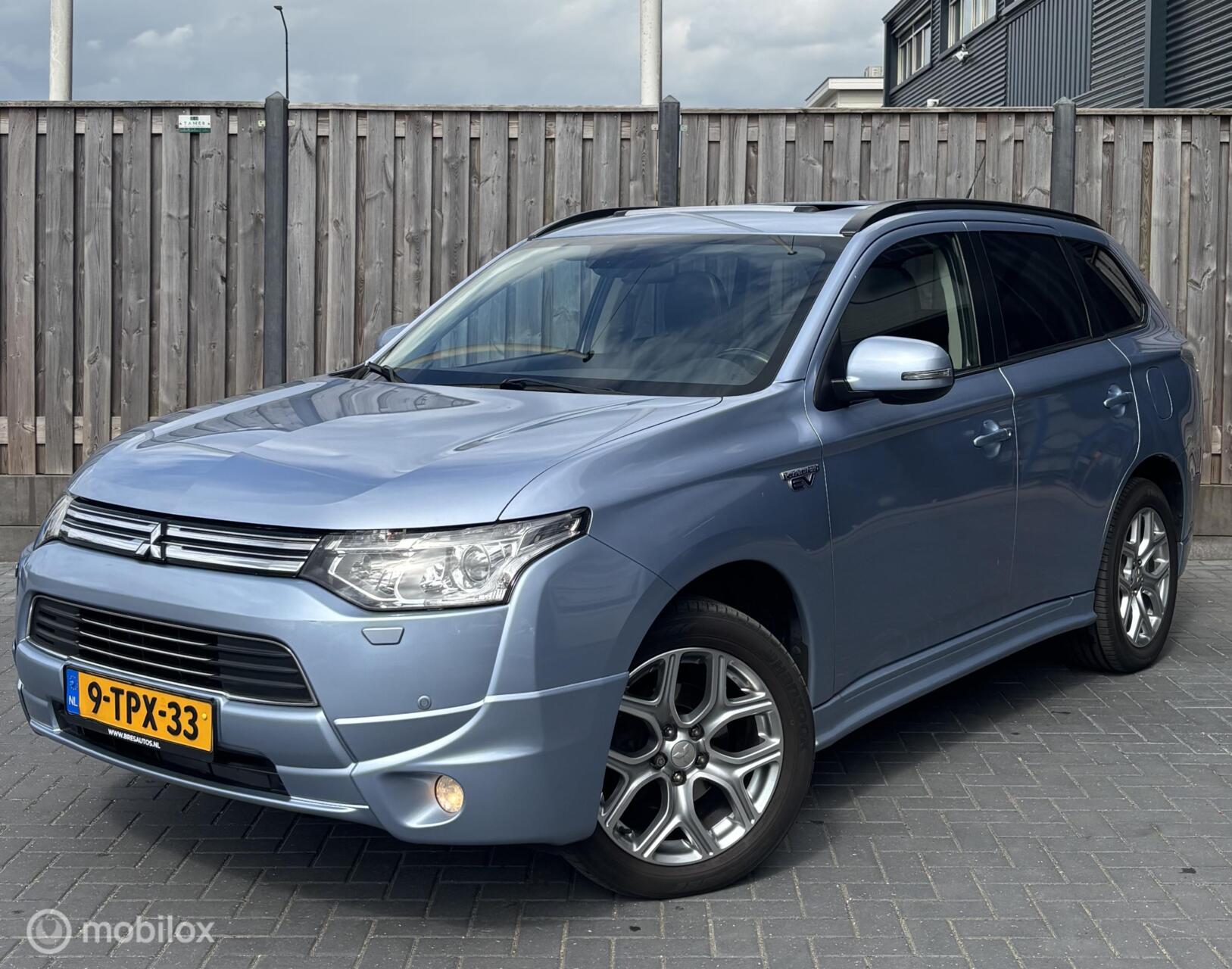 Foto van MITSUBISHI MITSUBISHI OUTLANDER