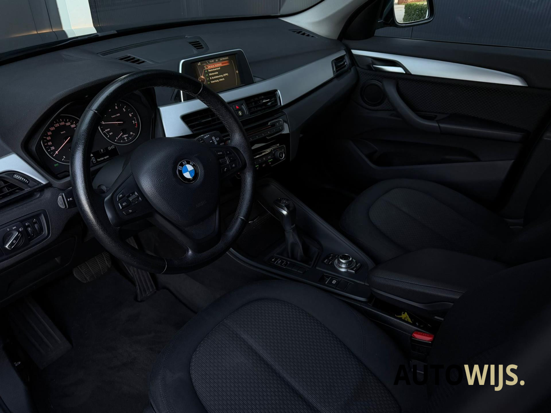 Foto van BMW X1 sDrive 18i