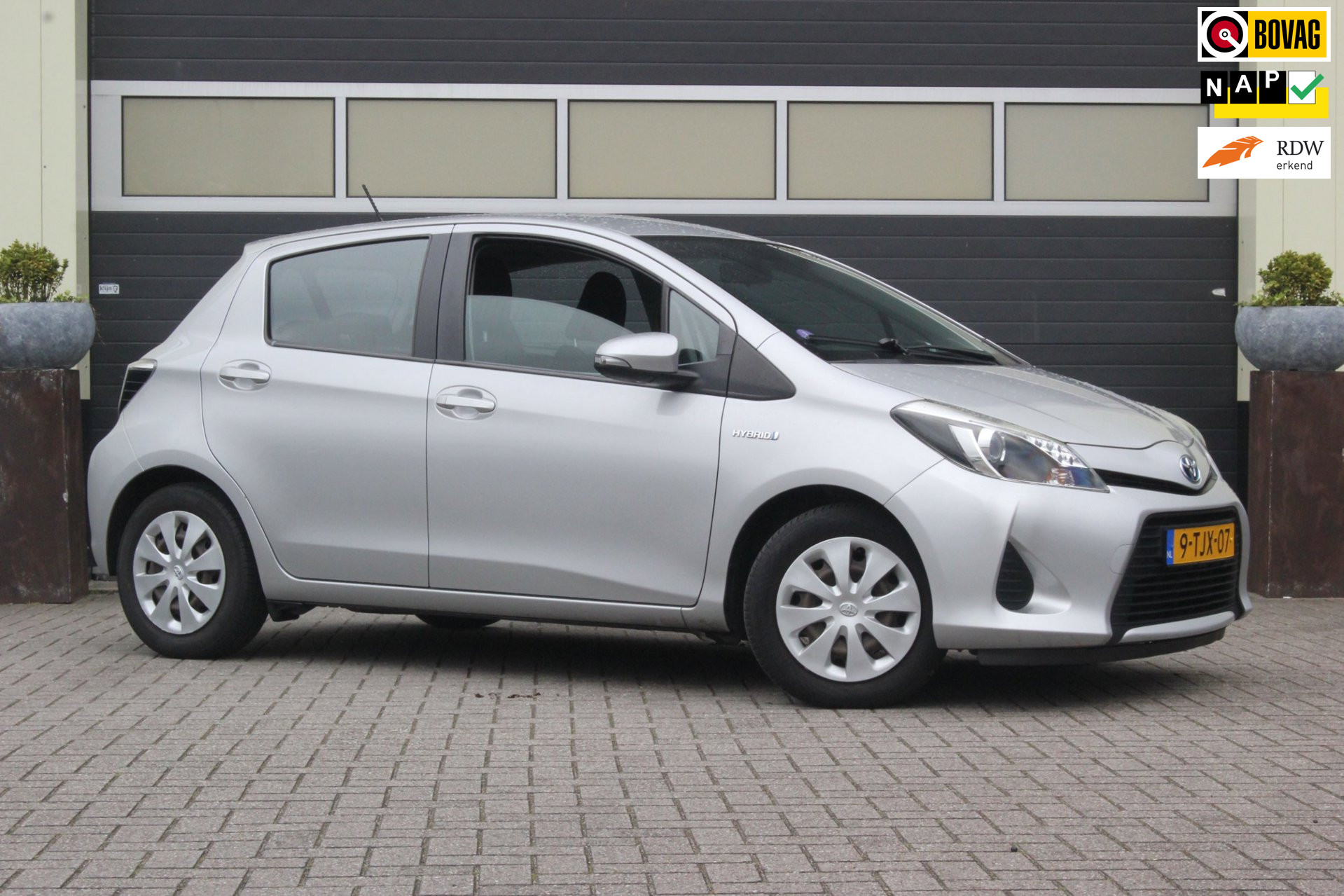 Foto van TOYOTA TOYOTA YARIS HYBRID