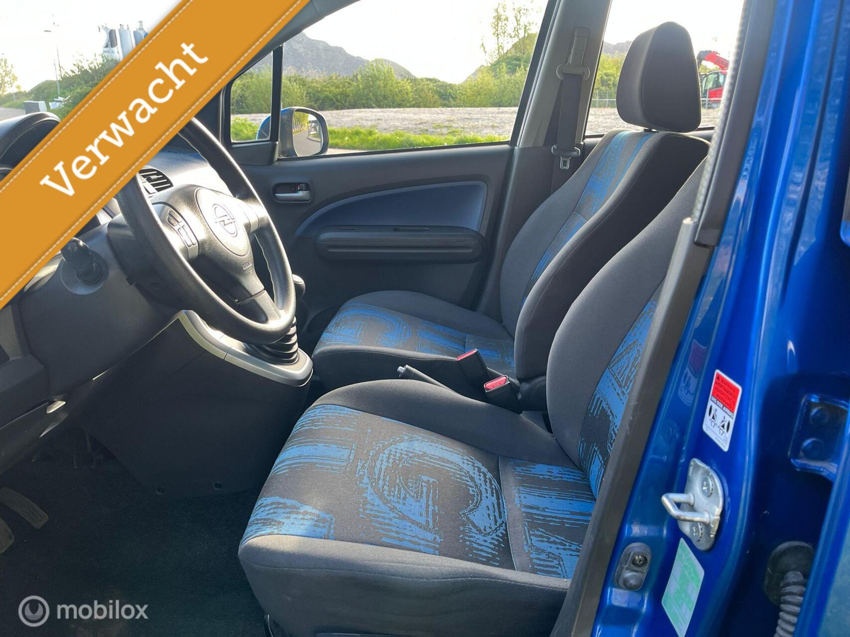 Foto van Opel Agila